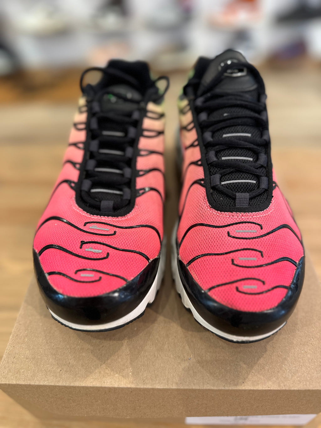 Nike air Max plus Green strike flash ( taille 39 )