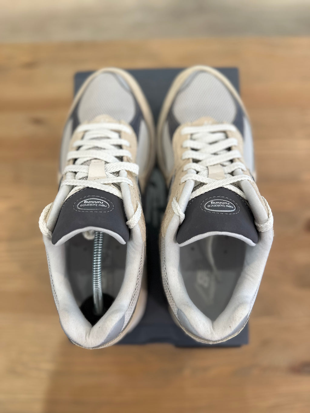New balance 2002r sandstone ( taille 40,5 )