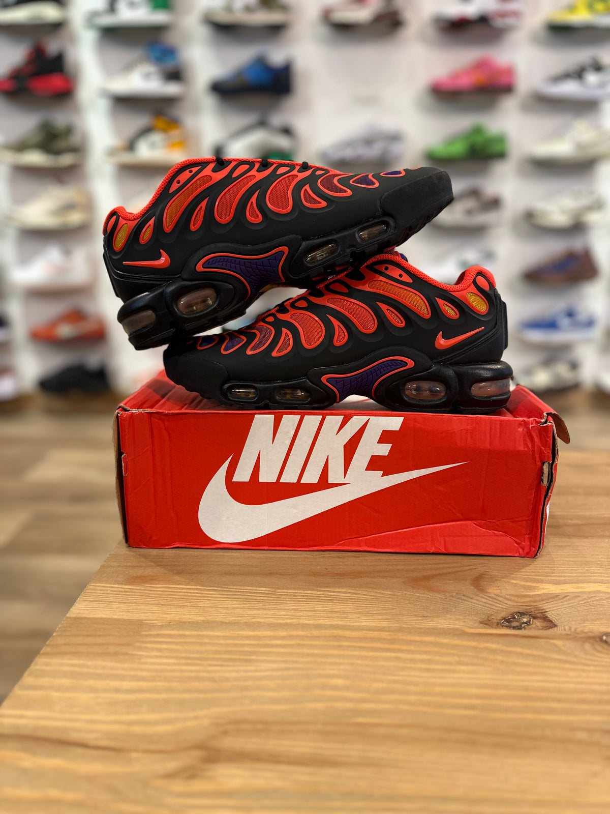 Nike air Max plus drift all day ( taille 42 )