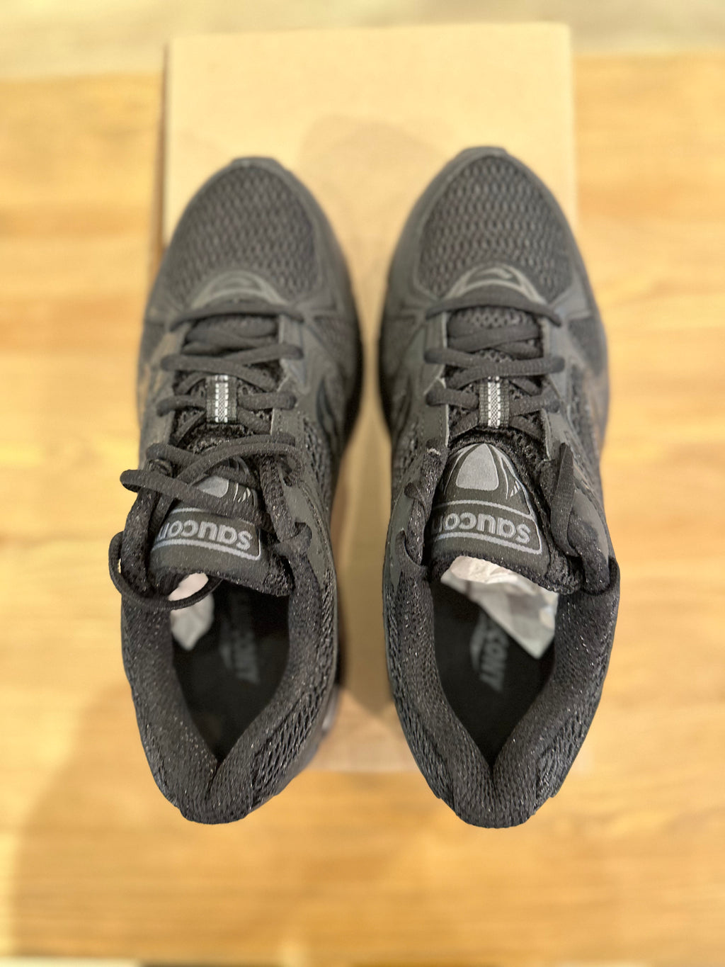 Saucony ride millenium black ( taille 40 )