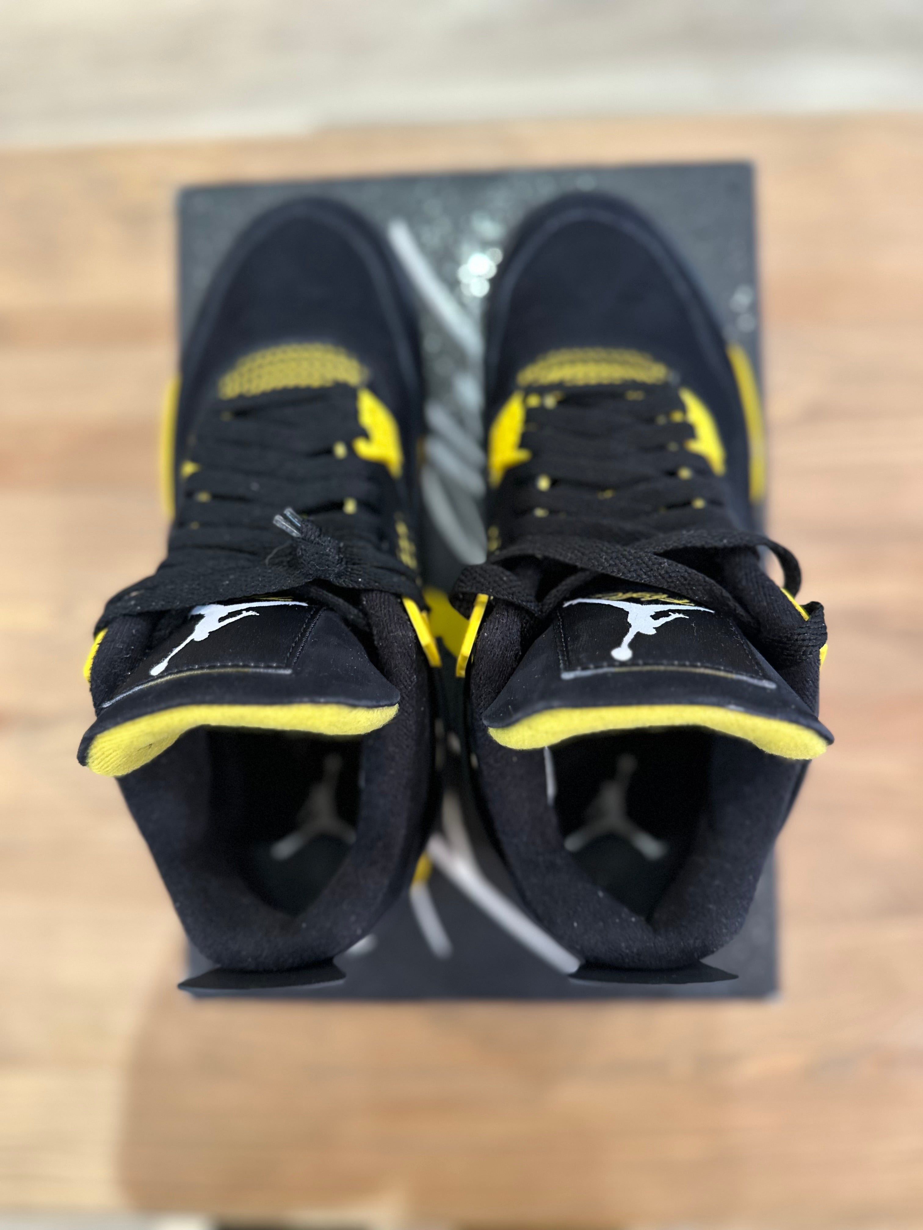 Nike Jordan 4 rétro yellow thunder ( taille 41 )