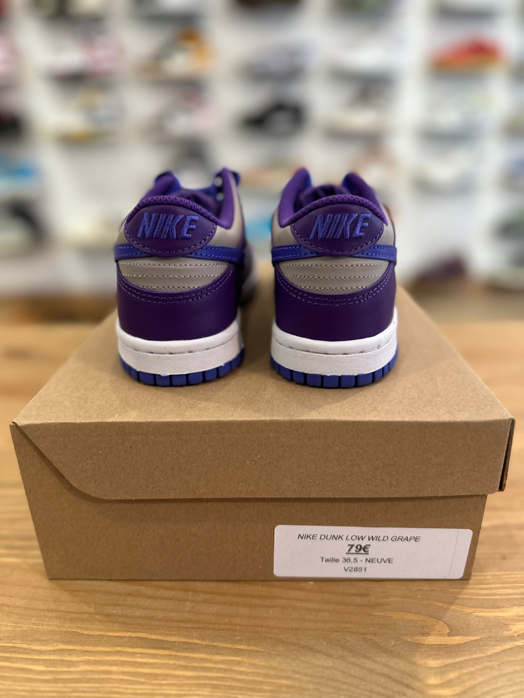 Nike dunk low Wild grape ( taille 36,5 )