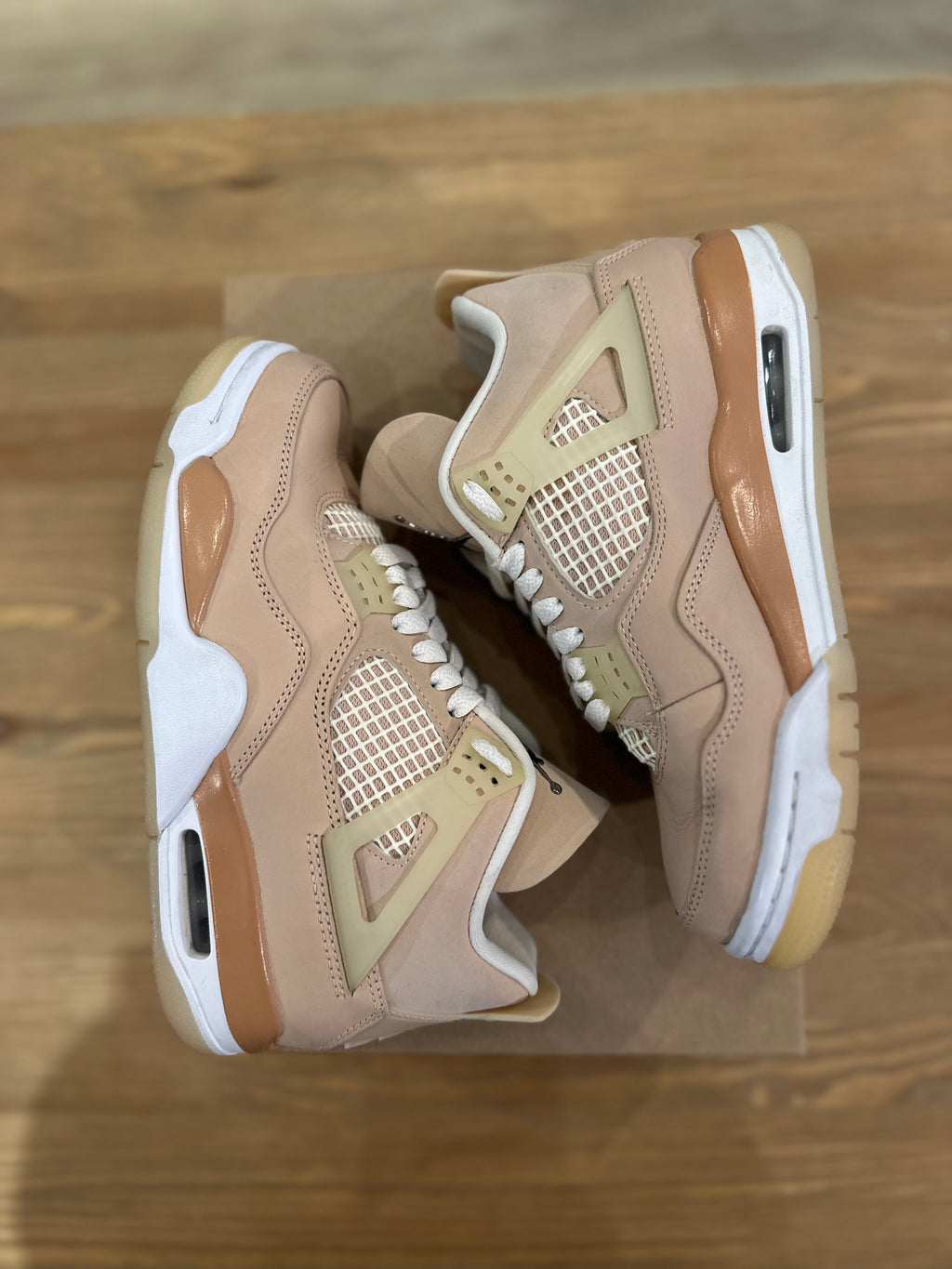 Nike Jordan 4 rétro shimmer ( taille 36,5 )