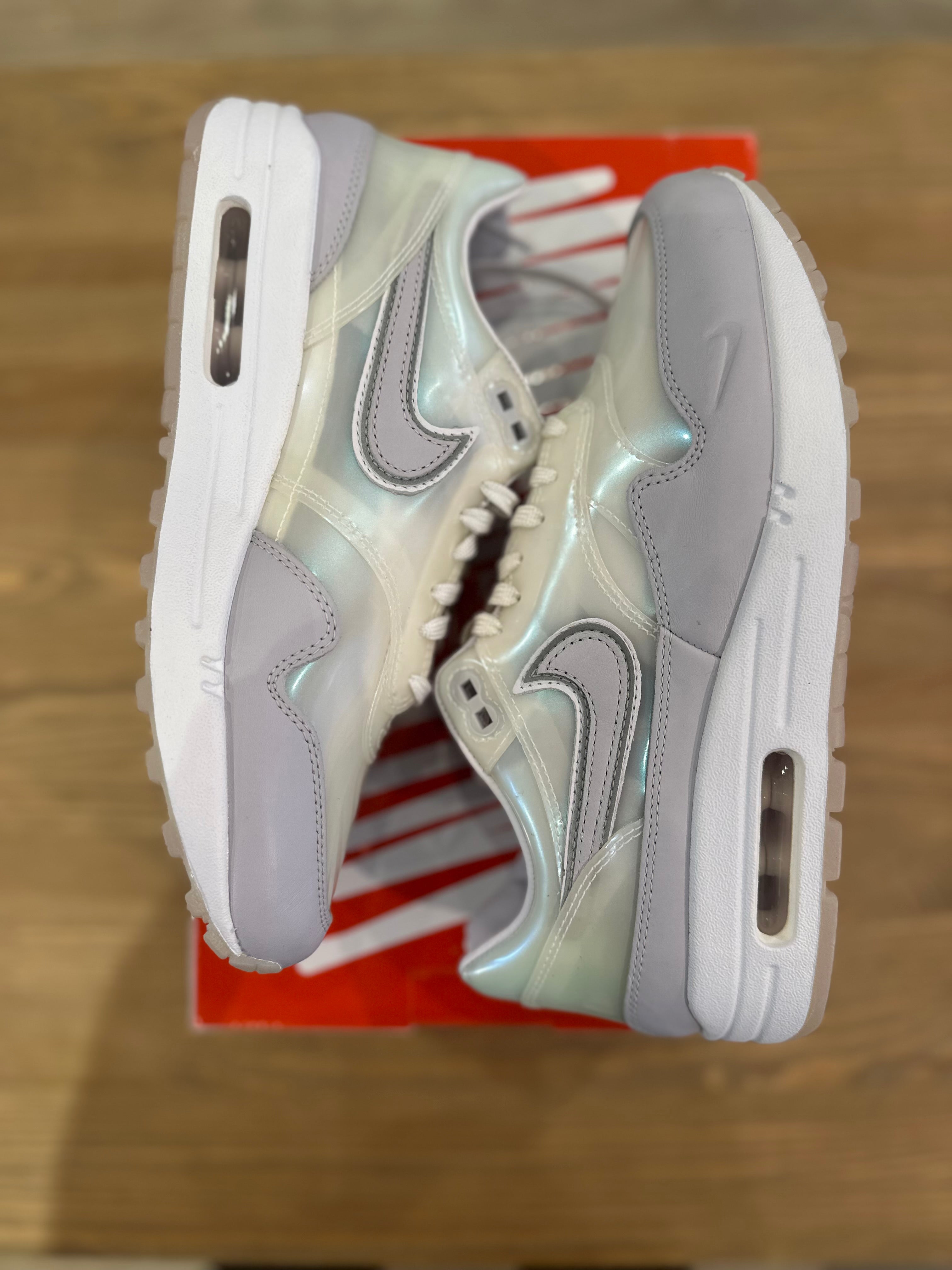 Nike air Max 1 SNKRS day ( taille 40,5 )