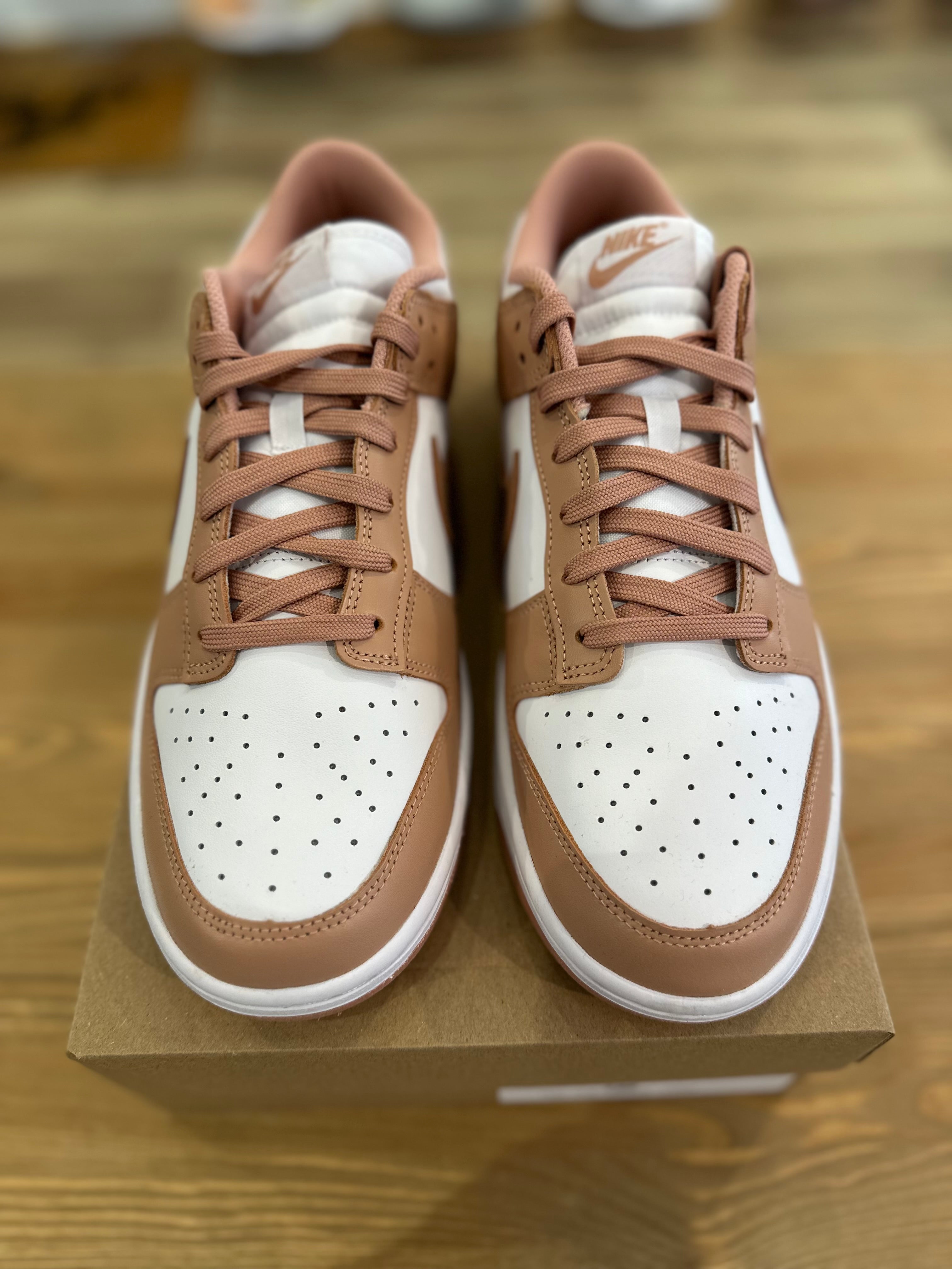 V2852 nike dunk rose whisper ( taille 44,5 )