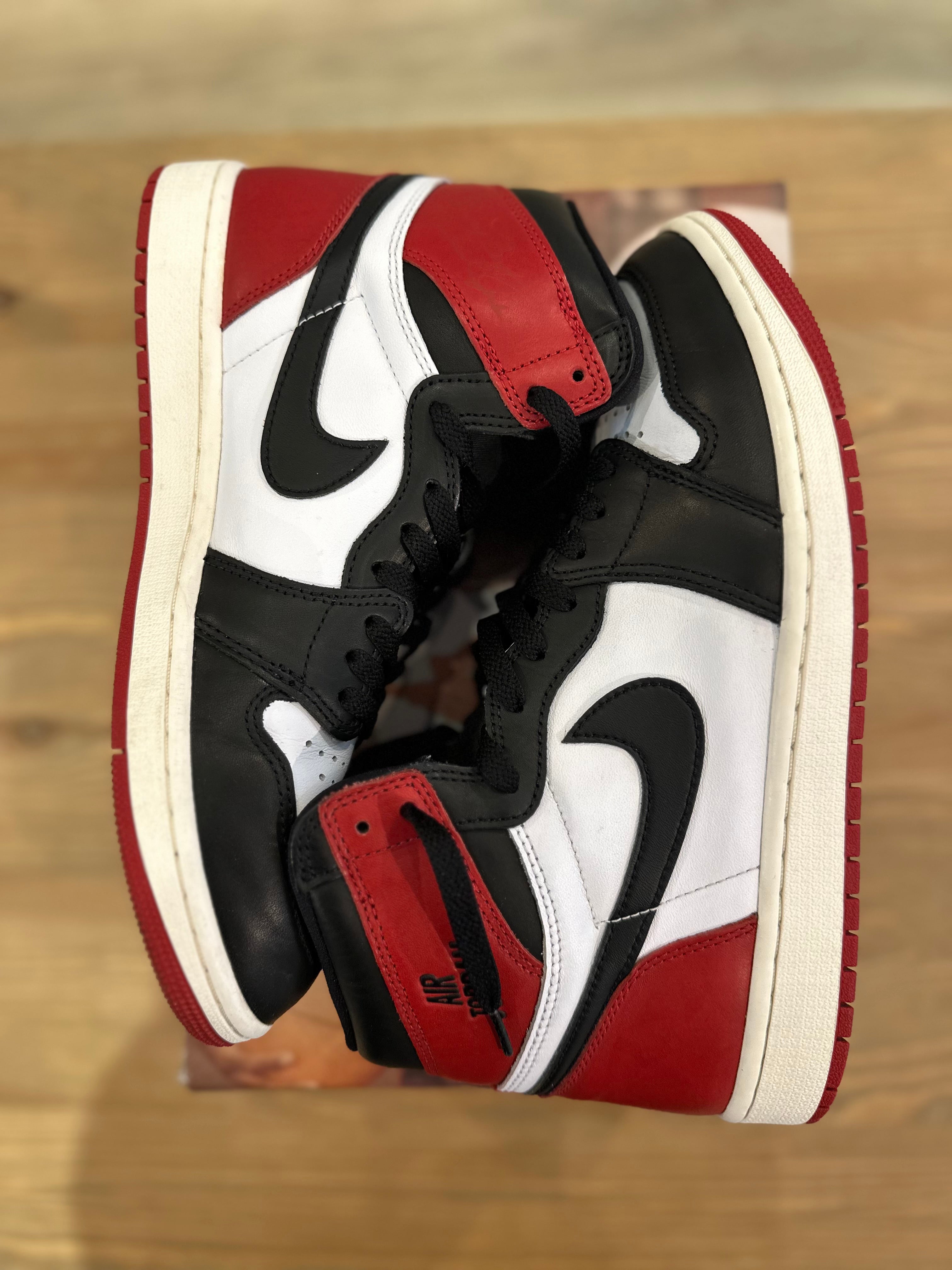Nike Jordan 1 high bred toe ( taille 44 )
