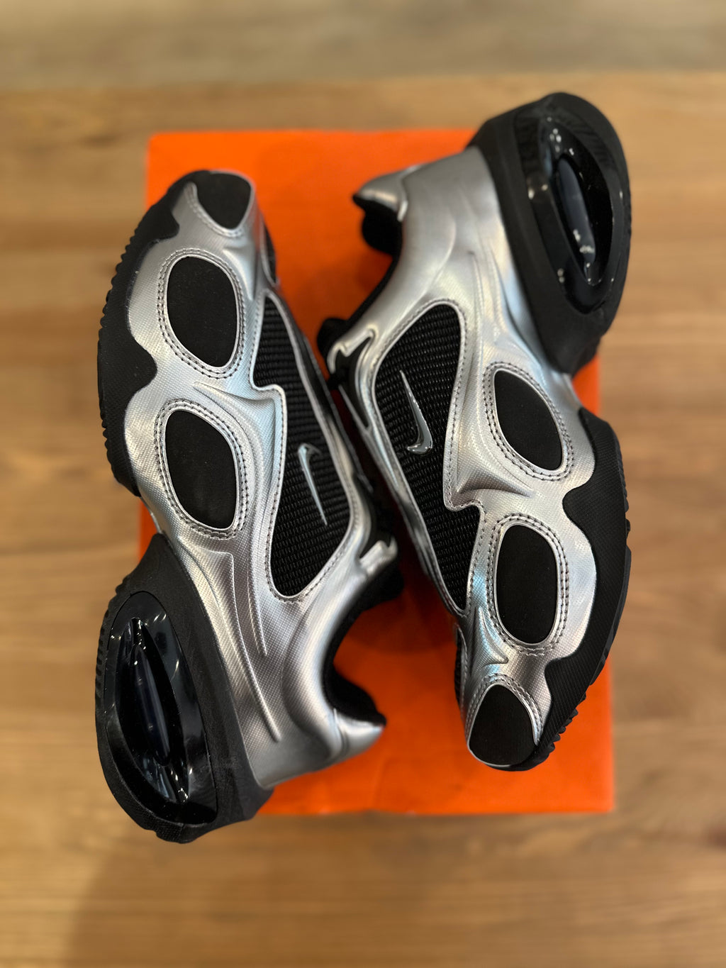 Nike air Max muse metallic Silver ( taille 39 )
