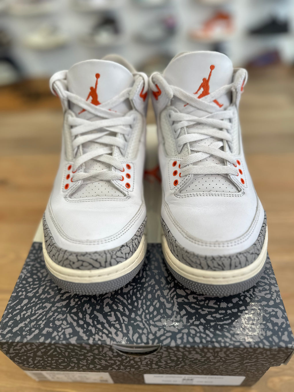 Nike Jordan 3 rétro georgia peach ( taille 42 )