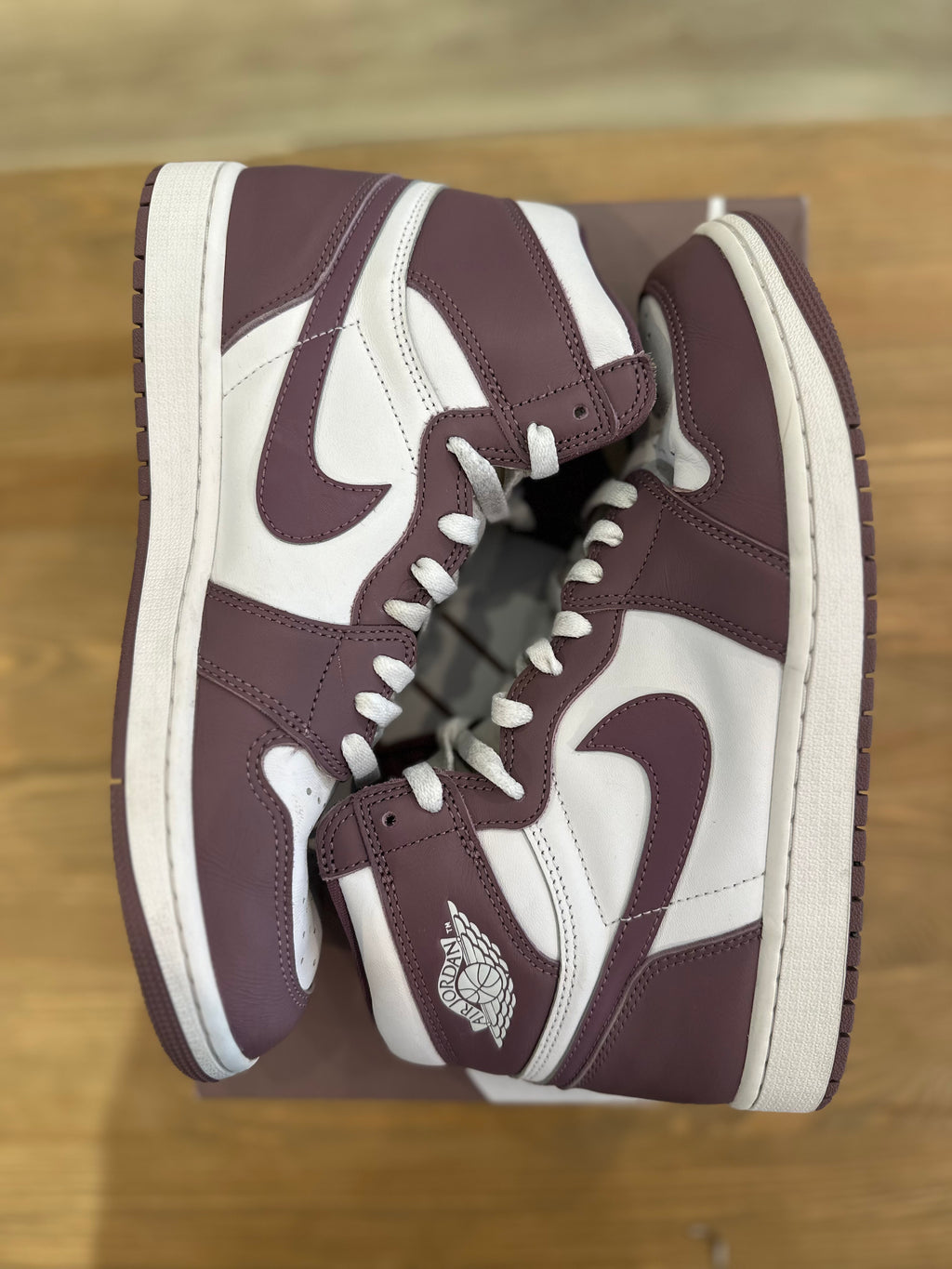 Nike Jordan 1 high mauve ( taille 44 )