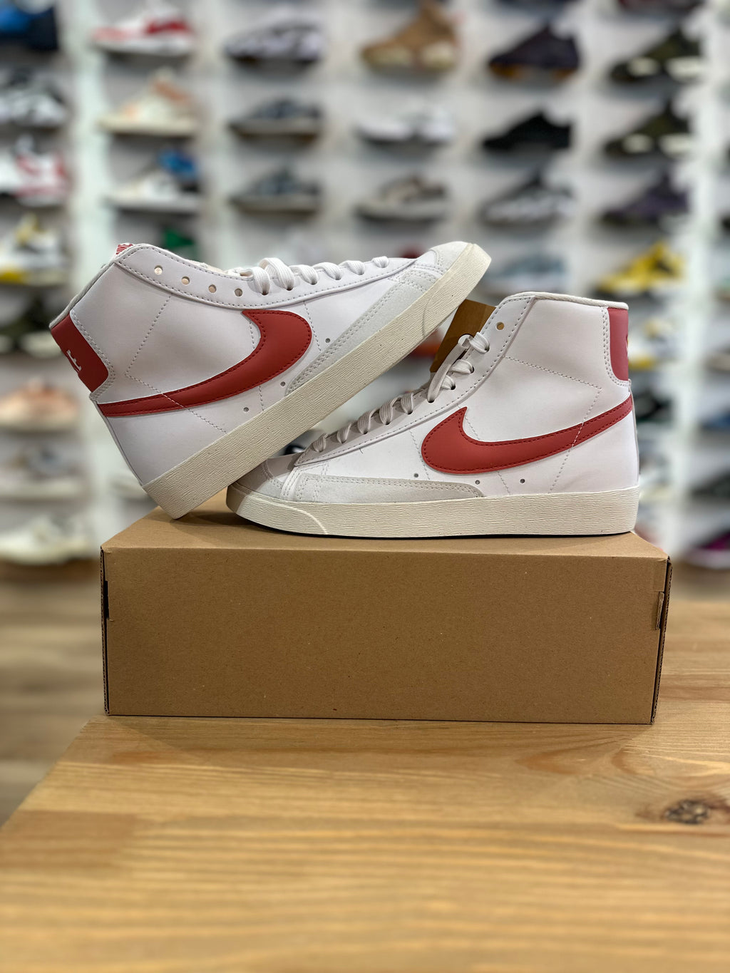 Nike blazer mid red ( taille 40 )