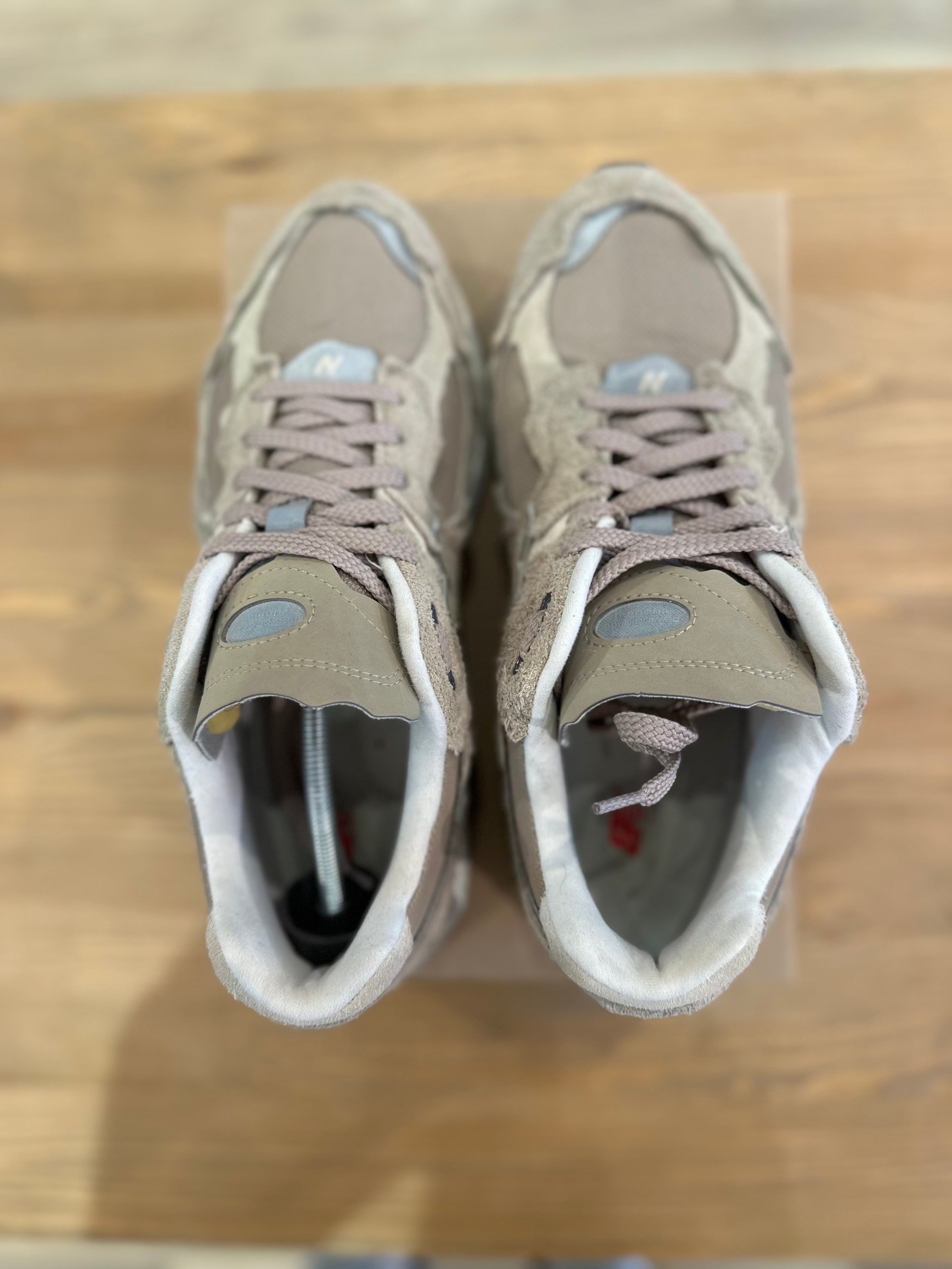 New balance 2002r protection pack sandrift