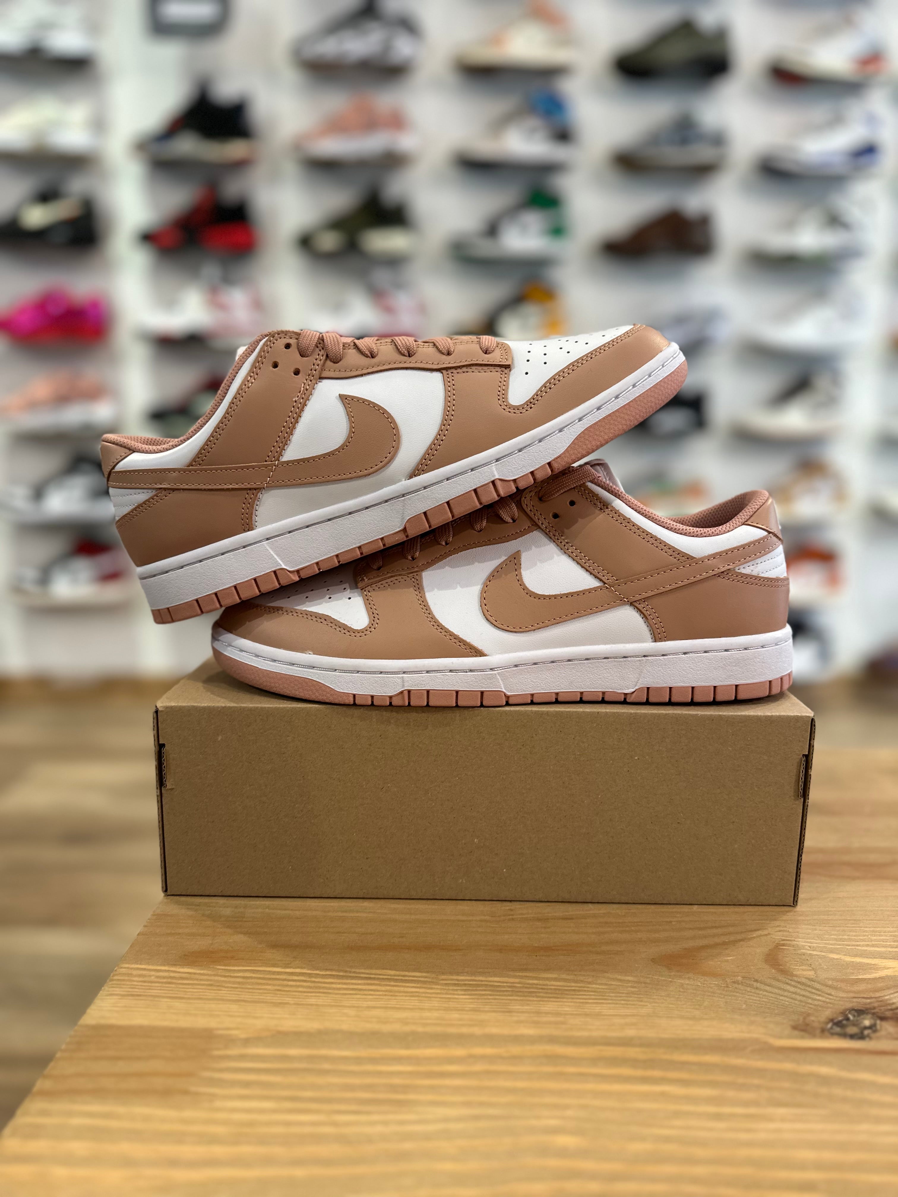 V2852 nike dunk rose whisper ( taille 44,5 )