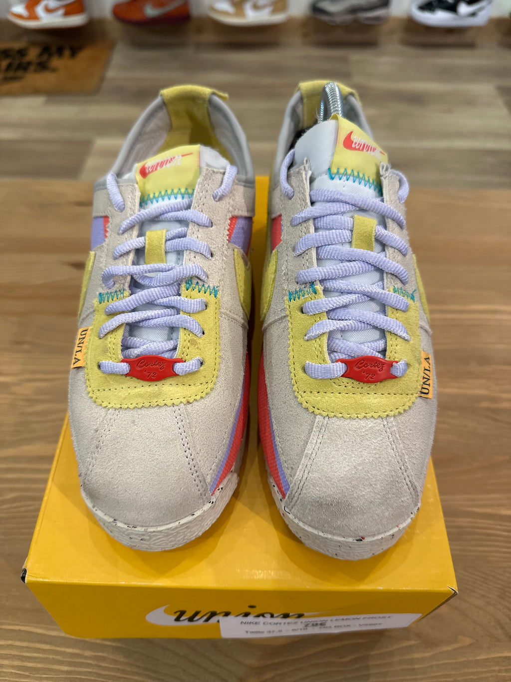 Nike Cortez union lemon frost ( taille 37,5 )