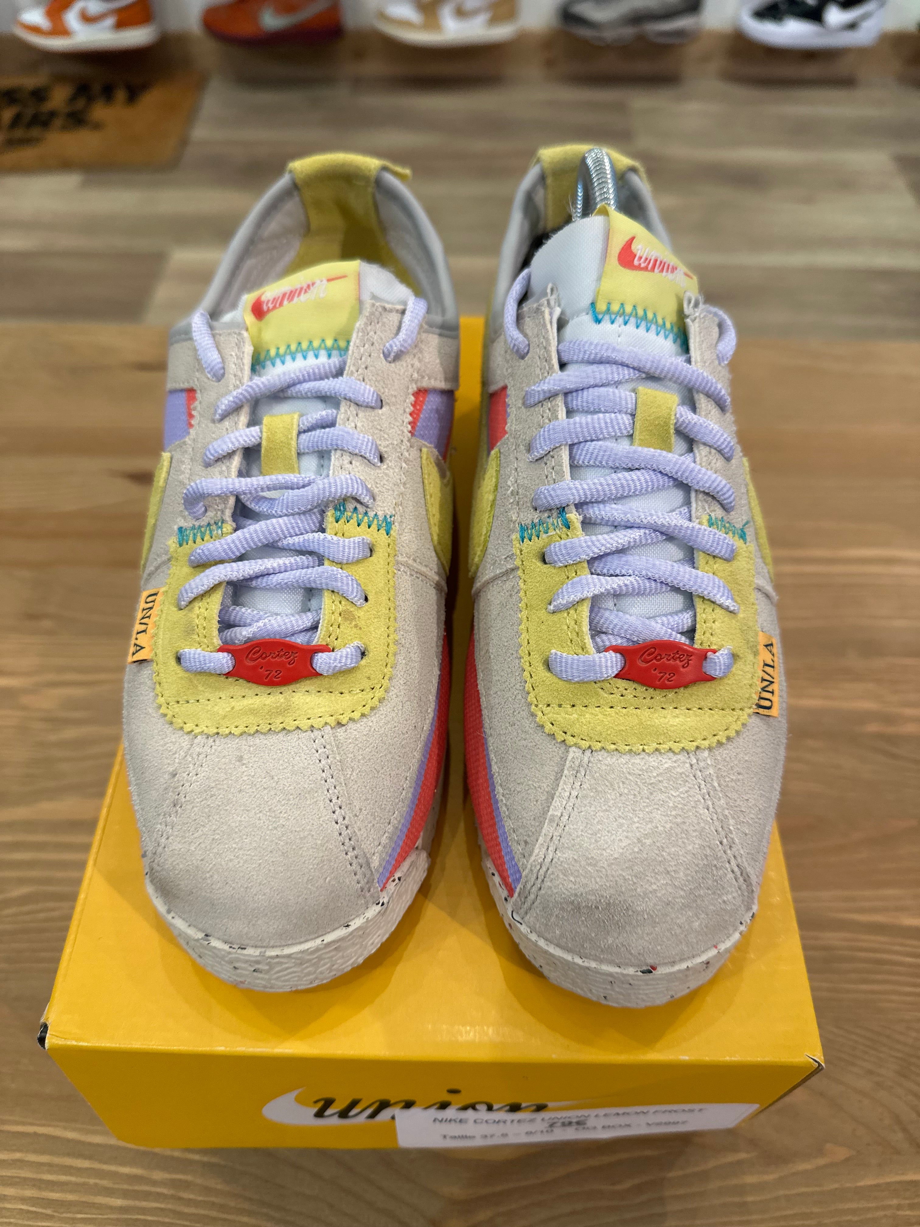 Nike Cortez union lemon frost ( taille 37,5 )