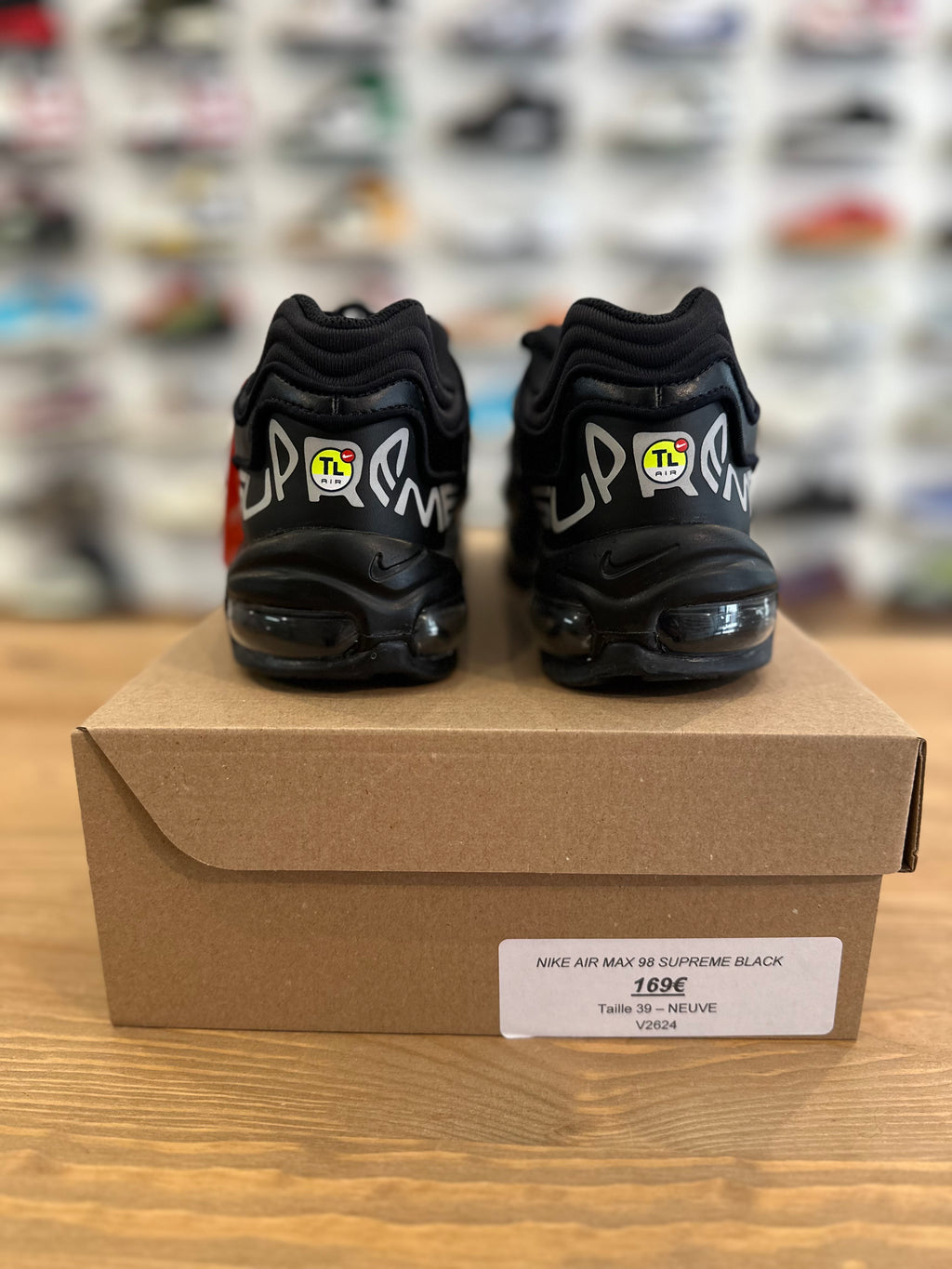 Nike air Max 98 supreme black ( taille 39 )