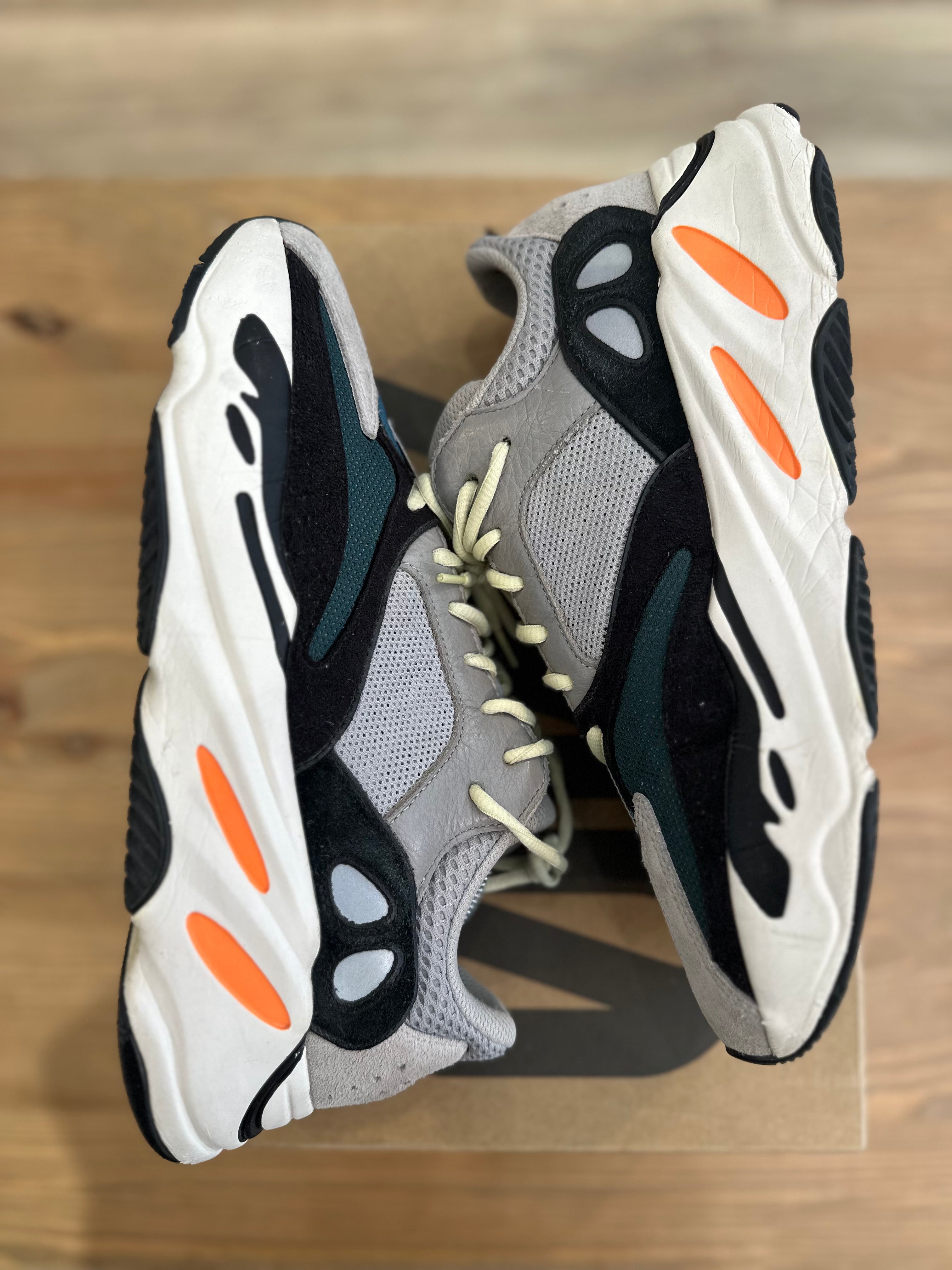 Adidas Yeezy 700 wave runner ( taille 44 2/3 )
