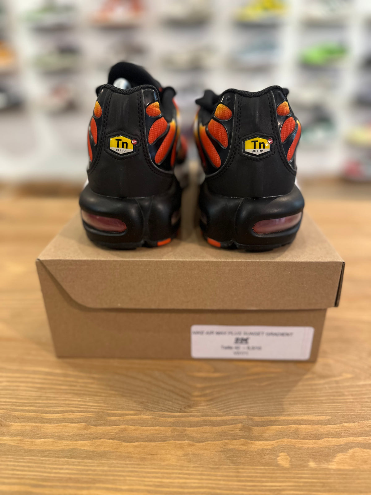 Nike air Max plus sunset gradient ( taille 42 )