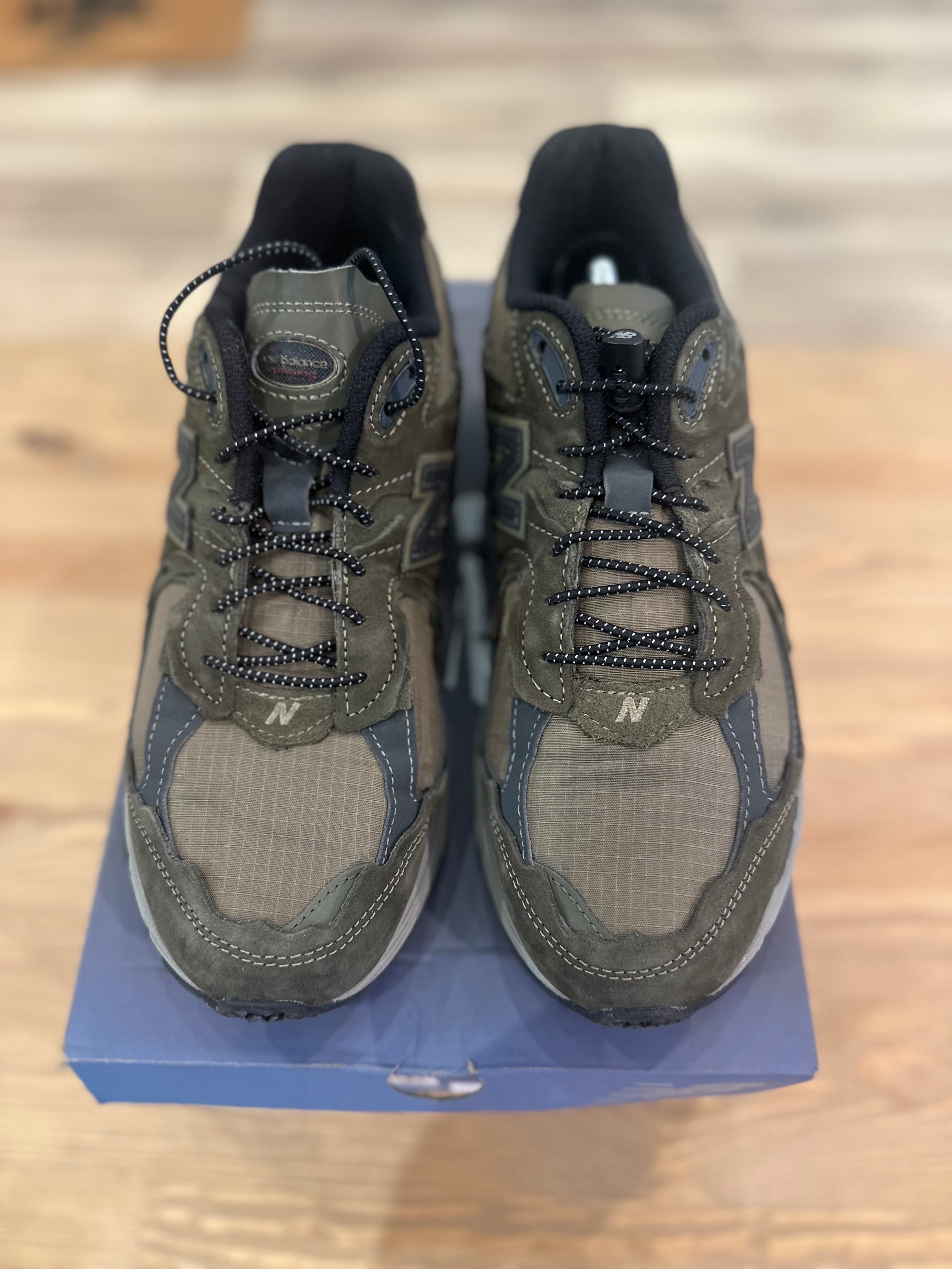 New balance 2002r protection pack dark Moss ( taille 42,5 )