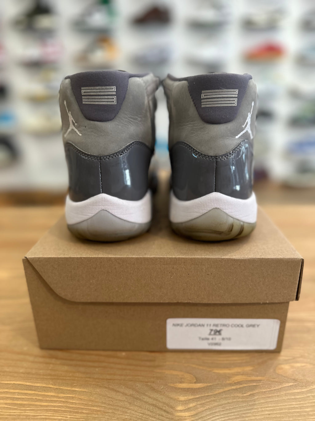Nike Jordan 11 rétro cool grey ( taille 41 )
