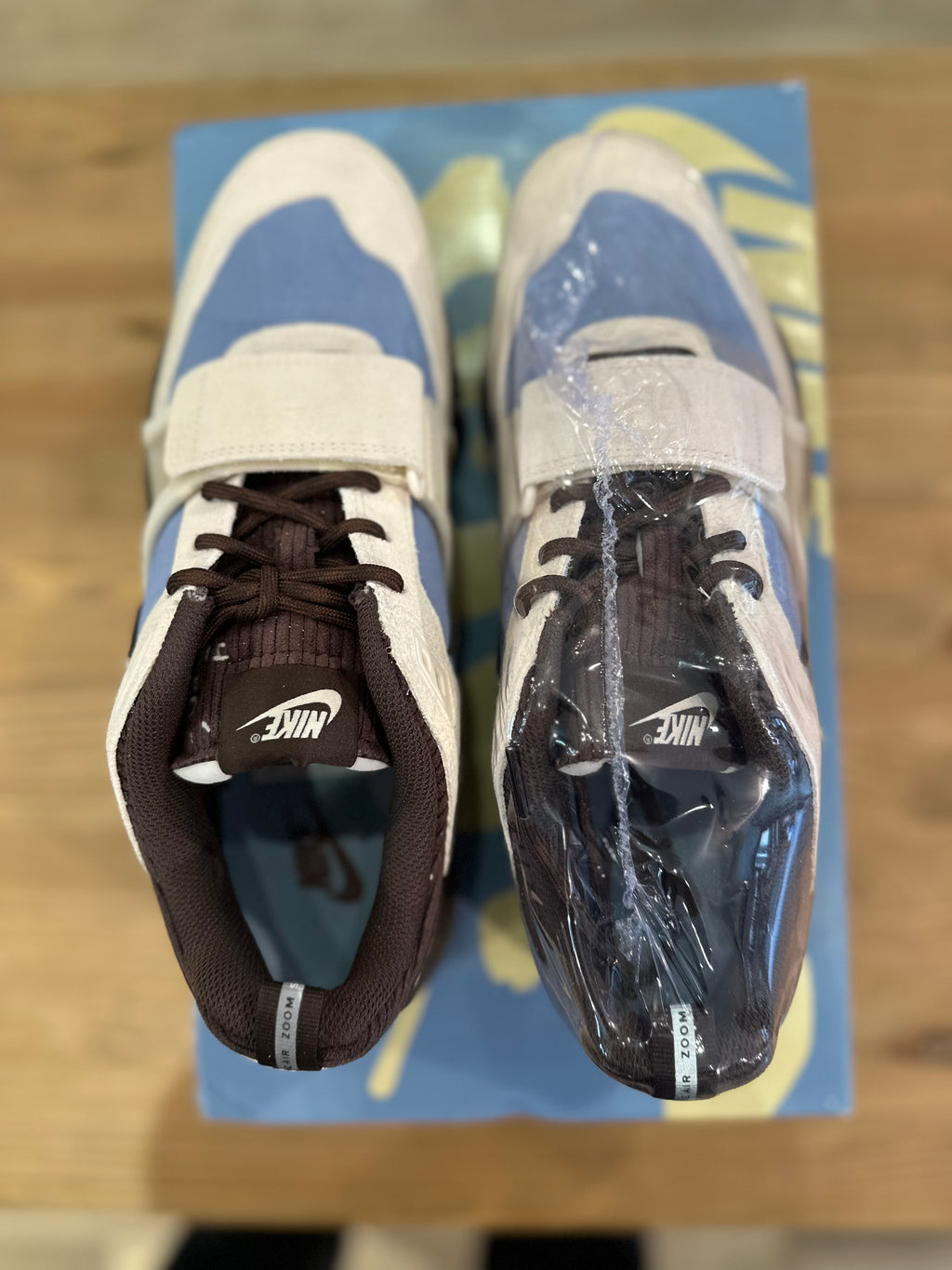 Nike zoom field jaxx Travis Scott ( taille 44 )