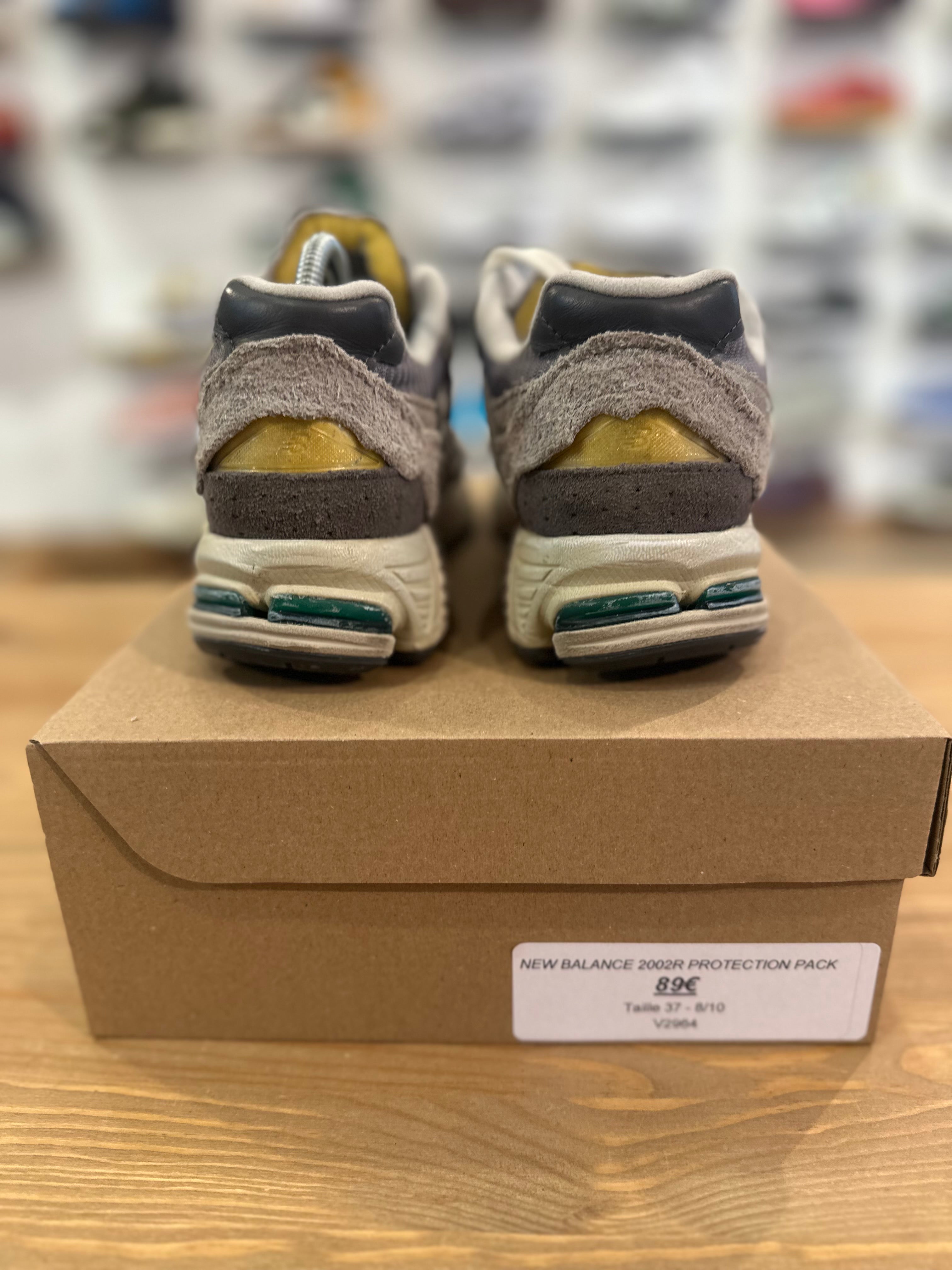 New balance 2002r protection pack rain cloud ( taille 37 )