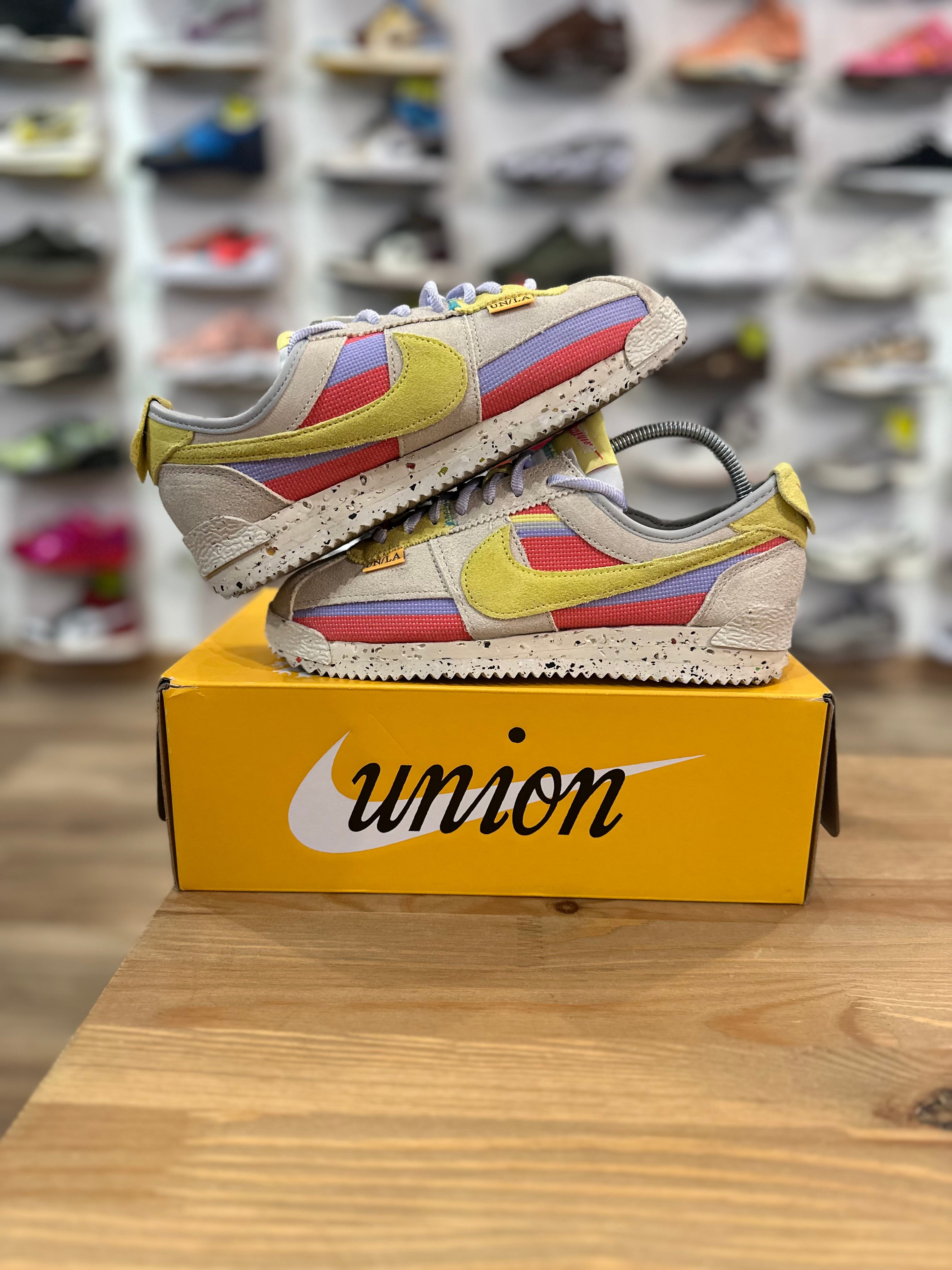 Nike Cortez union lemon frost ( taille 37,5 )