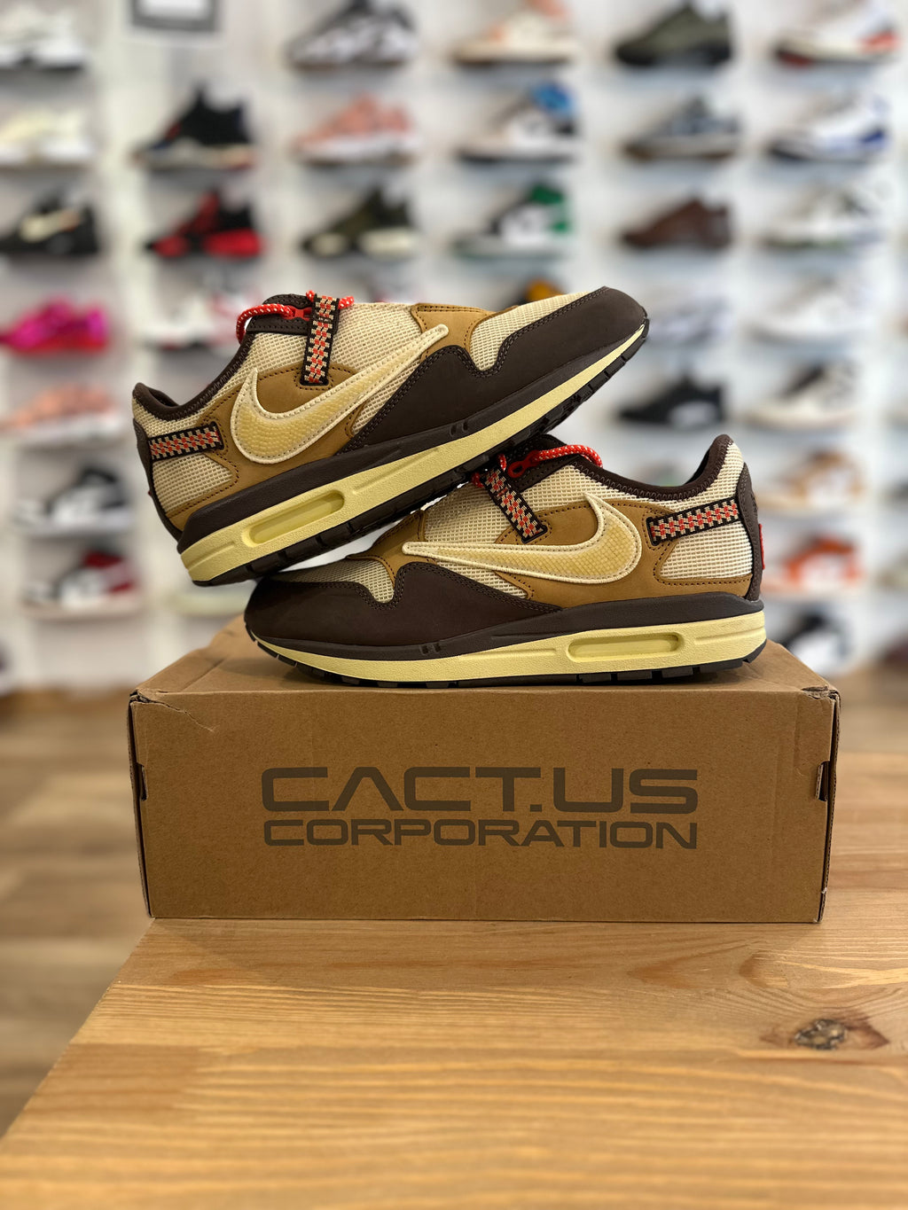 Nike air Max 1 Travis baroque Brown ( taille 42 )