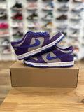 Nike dunk low Wild grape ( taille 36,5 )
