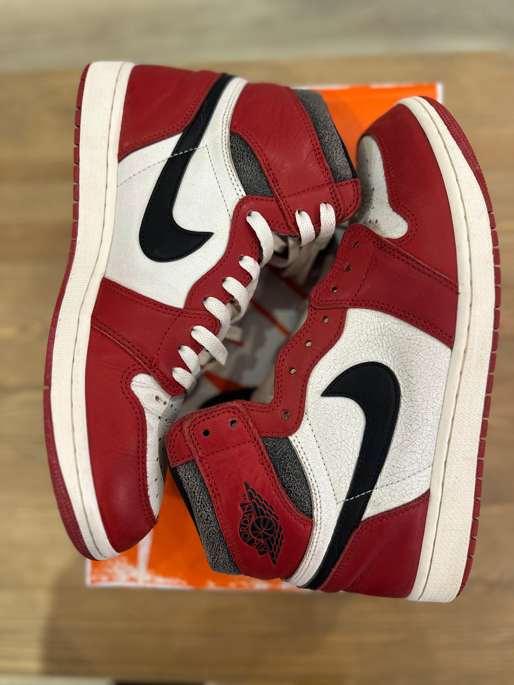 Nike Jordan 1 high lost and found ( taille 45 )