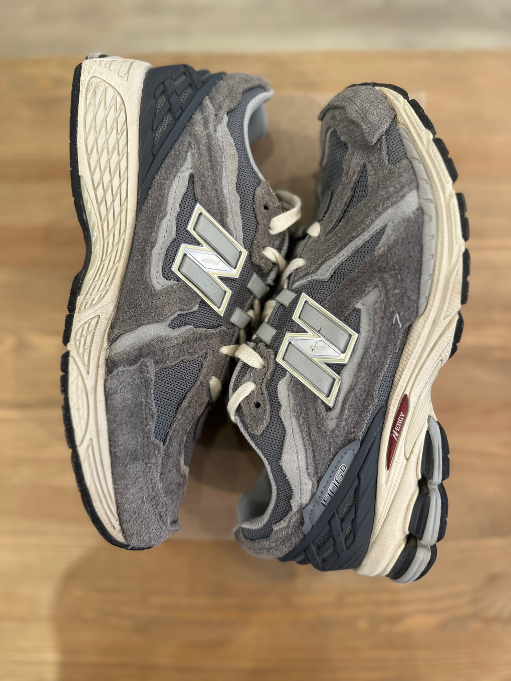 New balance 1906r protection pack grey ( taille 42 )