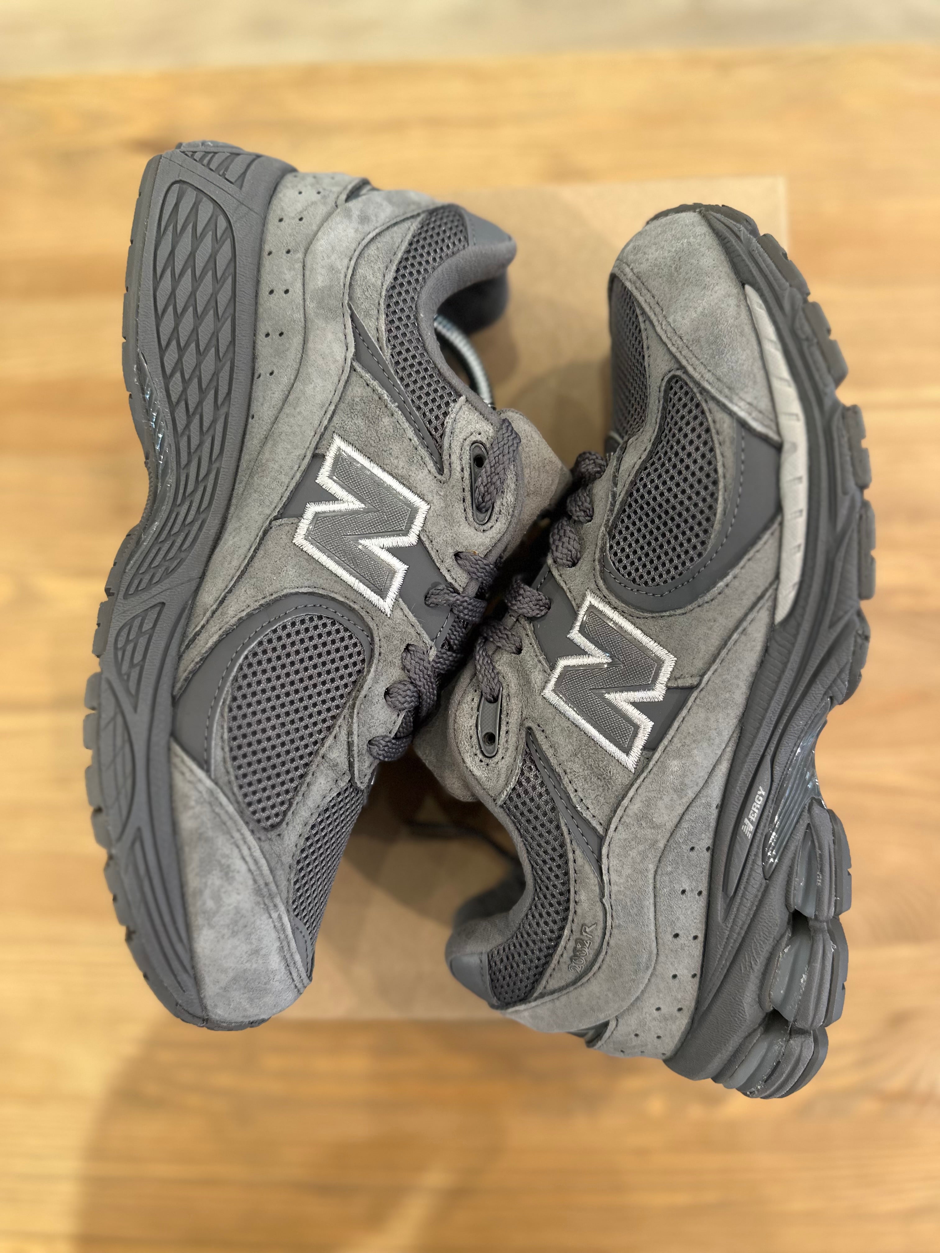 New balance 2002r castlerock ( taille 40,5 )
