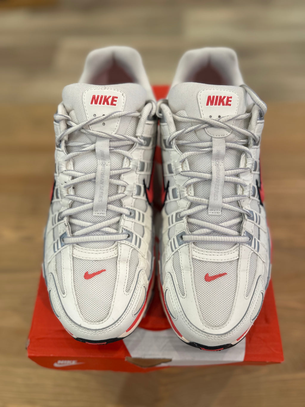 Nike p6000 sail guava ice ( taille 43 )