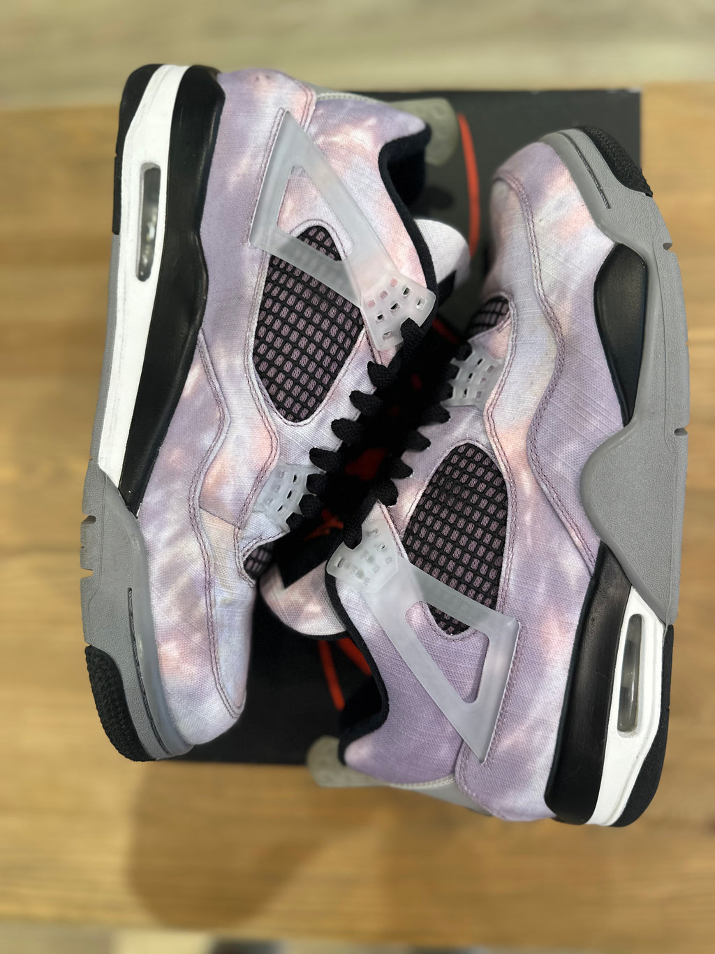 Nike Jordan 4 rétro zen master ( taille 44,5 )