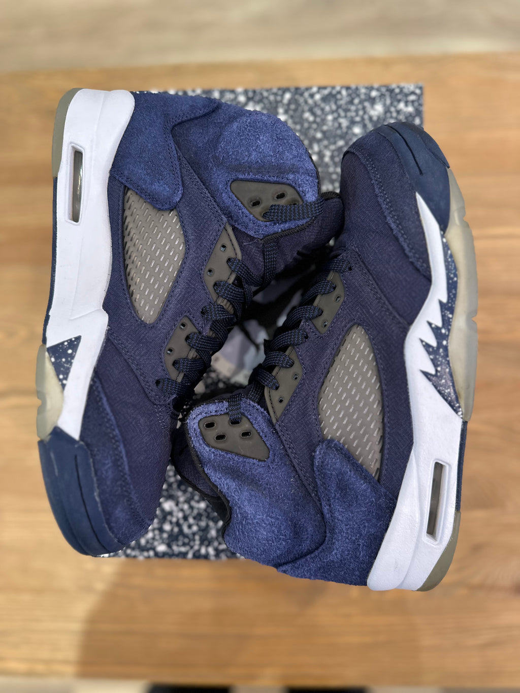 Nike Jordan 5 rétro se midnight navy ( taille 41 )