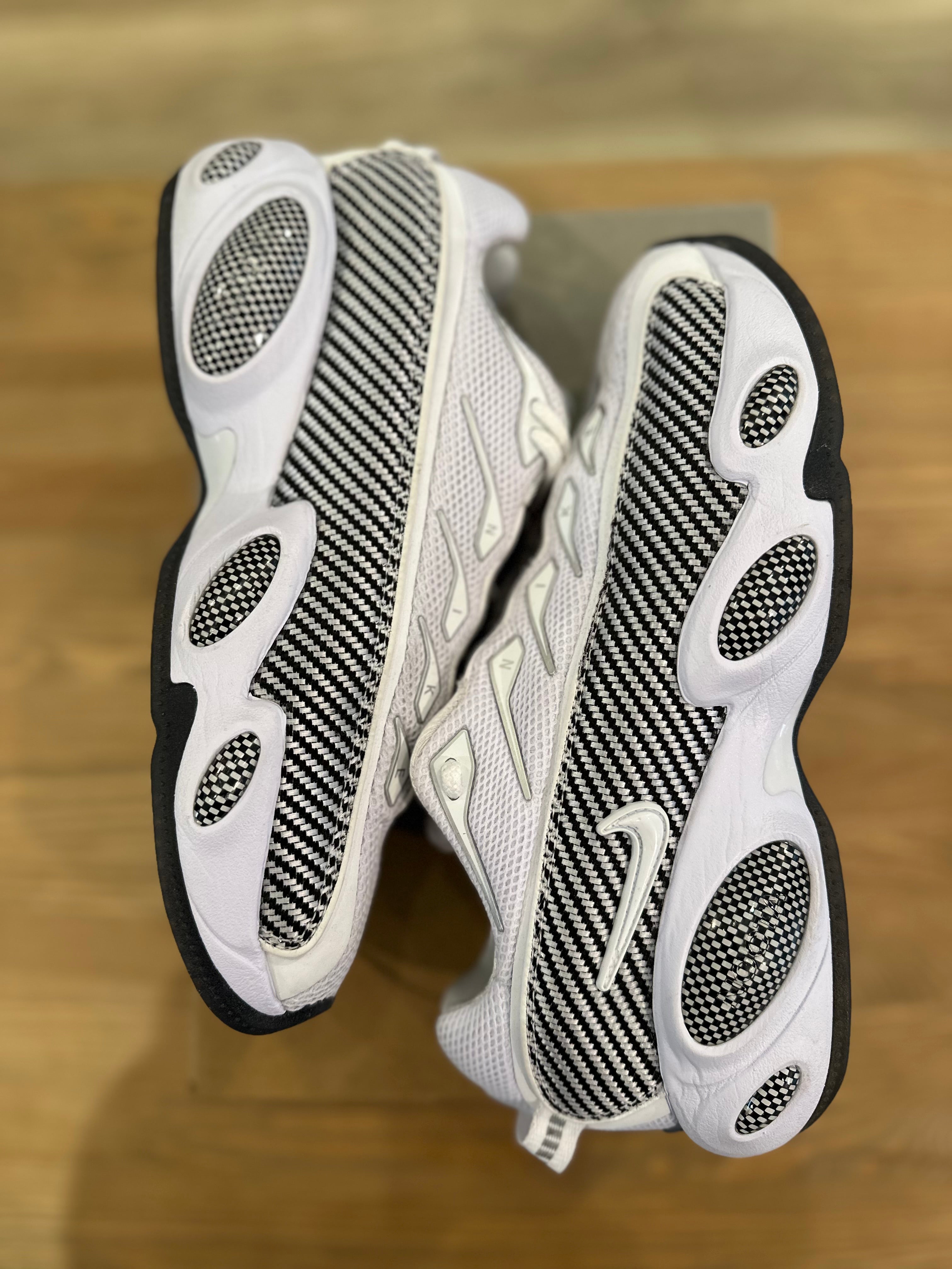 Nike nocta glide White black ( taille 42 )