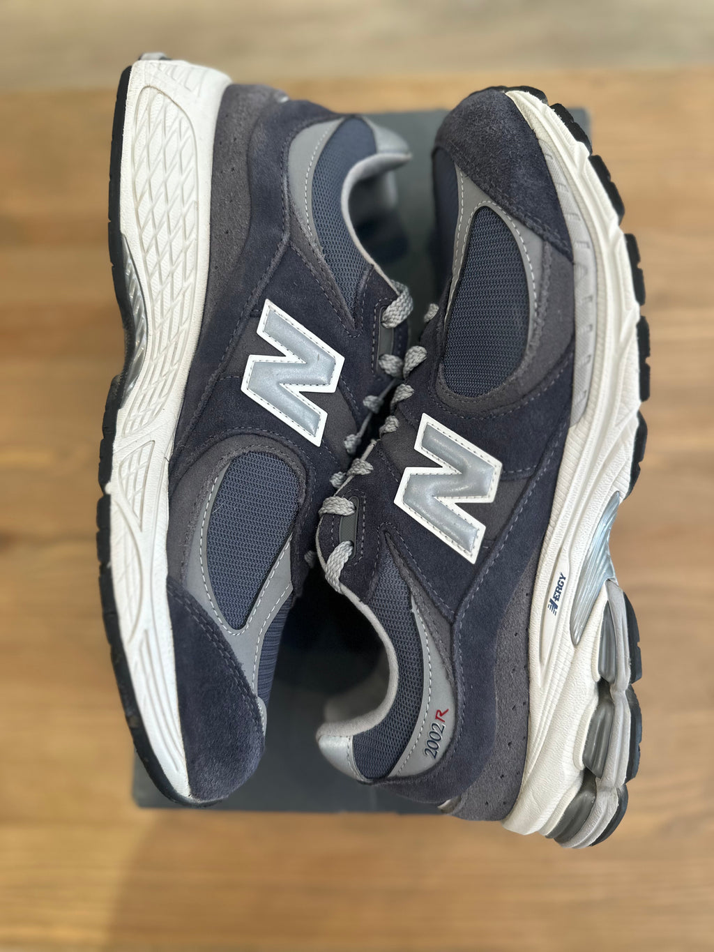 New balance 2002r eclipse ( taille 44,5 )