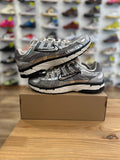 Nike p6000 metallic Silver ( taille 44 )