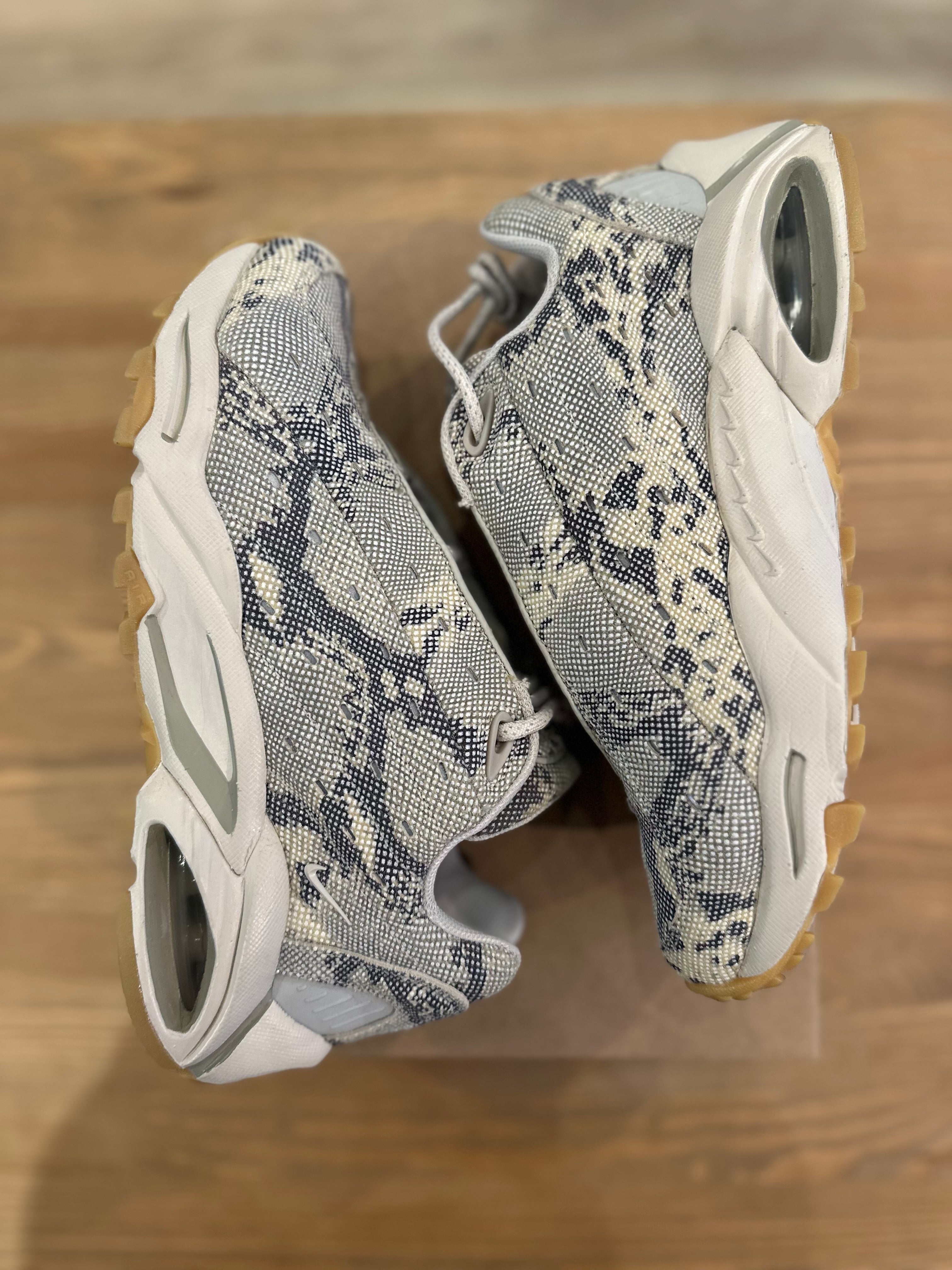 Nike nocta hot step snakeskin ( taille 38,5 )