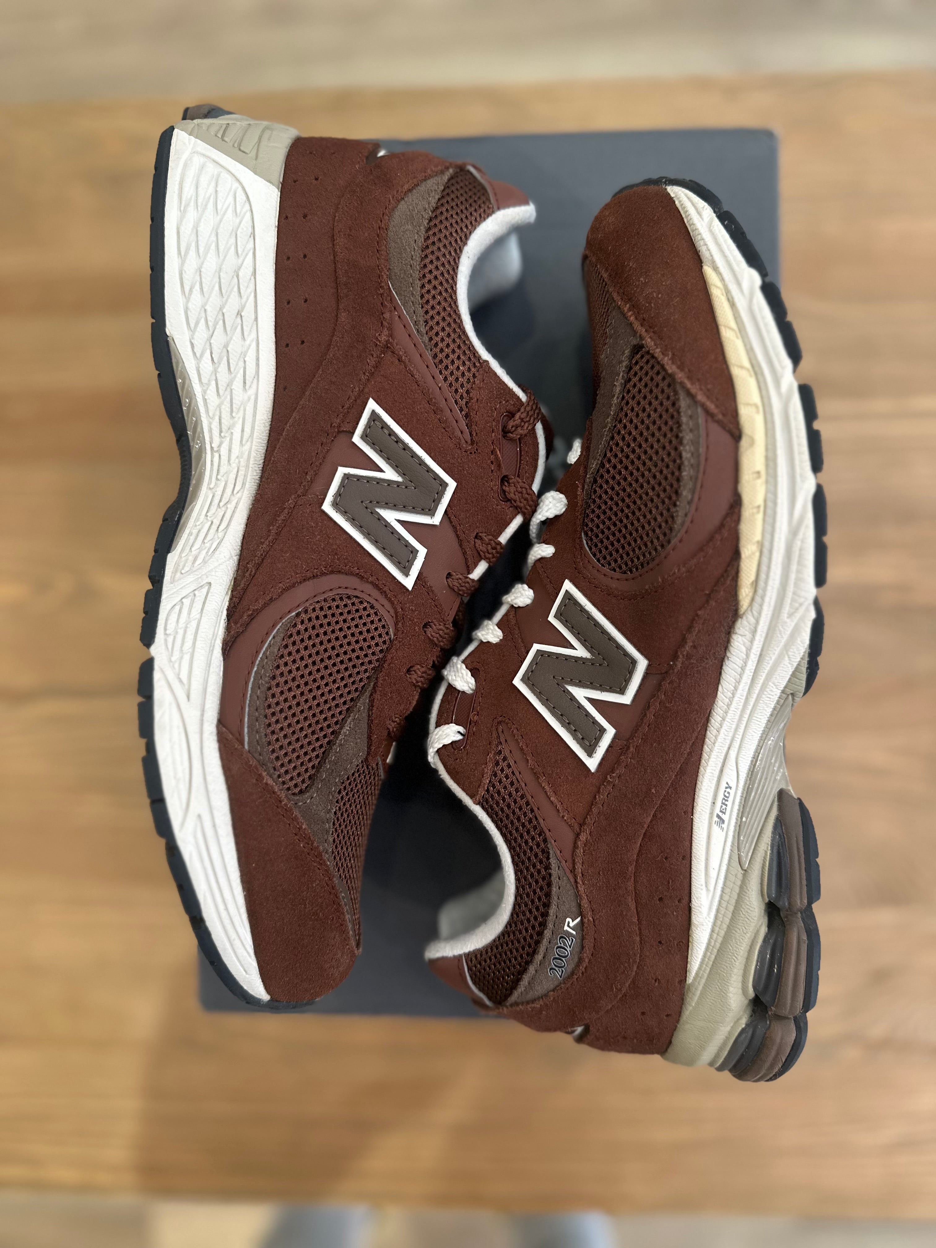 New balance 2002r rich oak dark ( taille 42,5 )