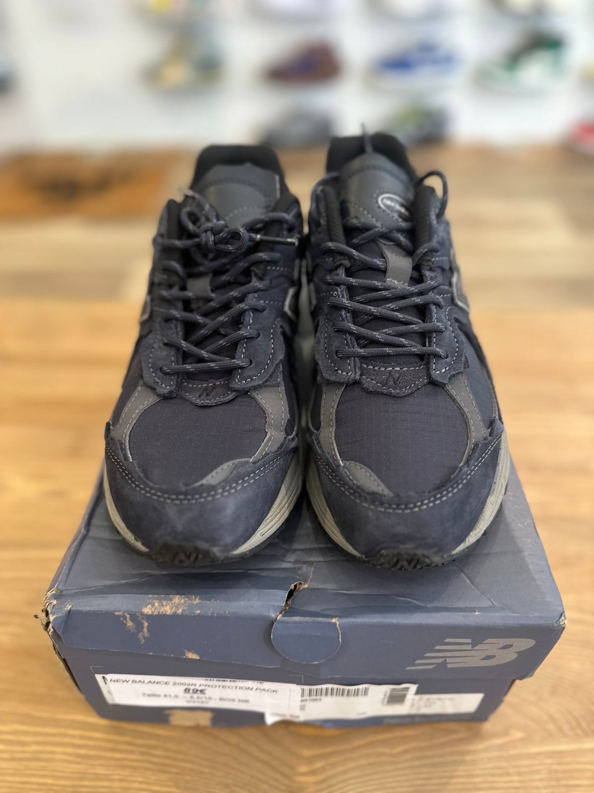 New balance 2002r protection pack éclipse ( taille 41,5 )