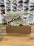 Asics gel 1090 v2 pink Green ( taille 40,5 )