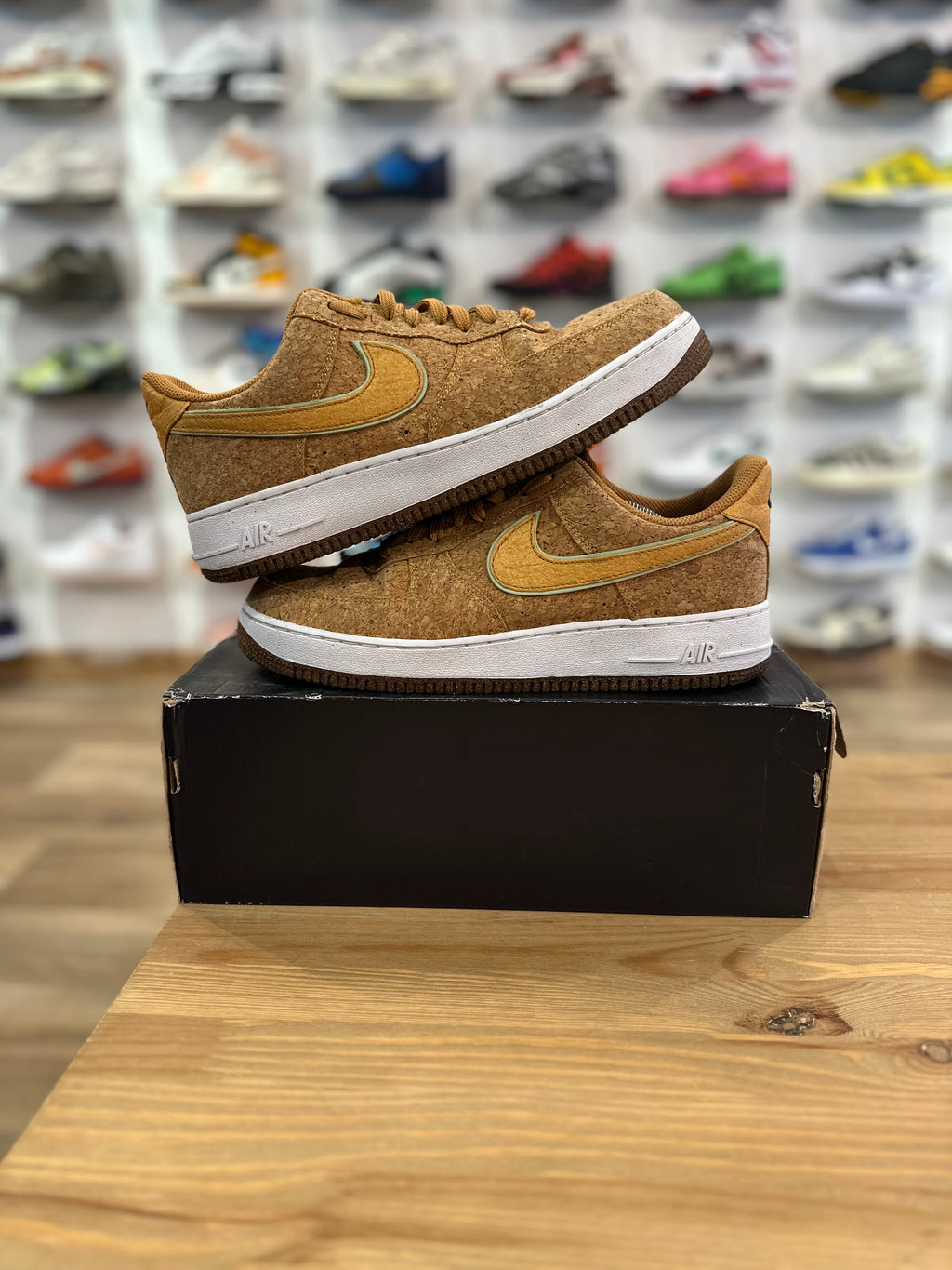 Nike air force 1 low happy pineapple ( taille 44 )