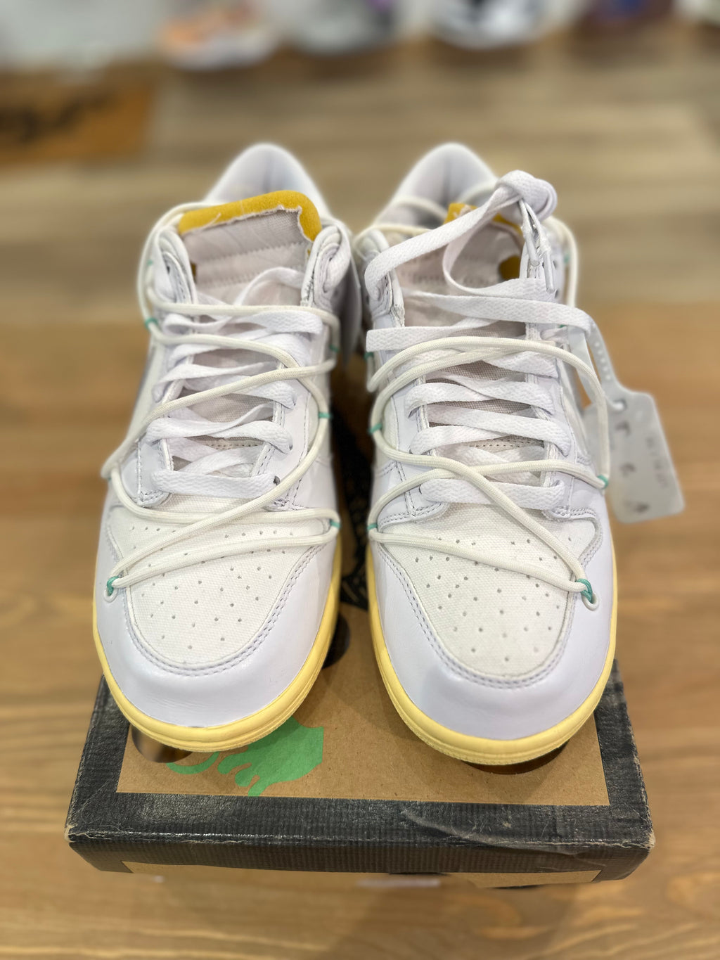 Nike dunk low off White lot 1 White Silver ( taille 41 )