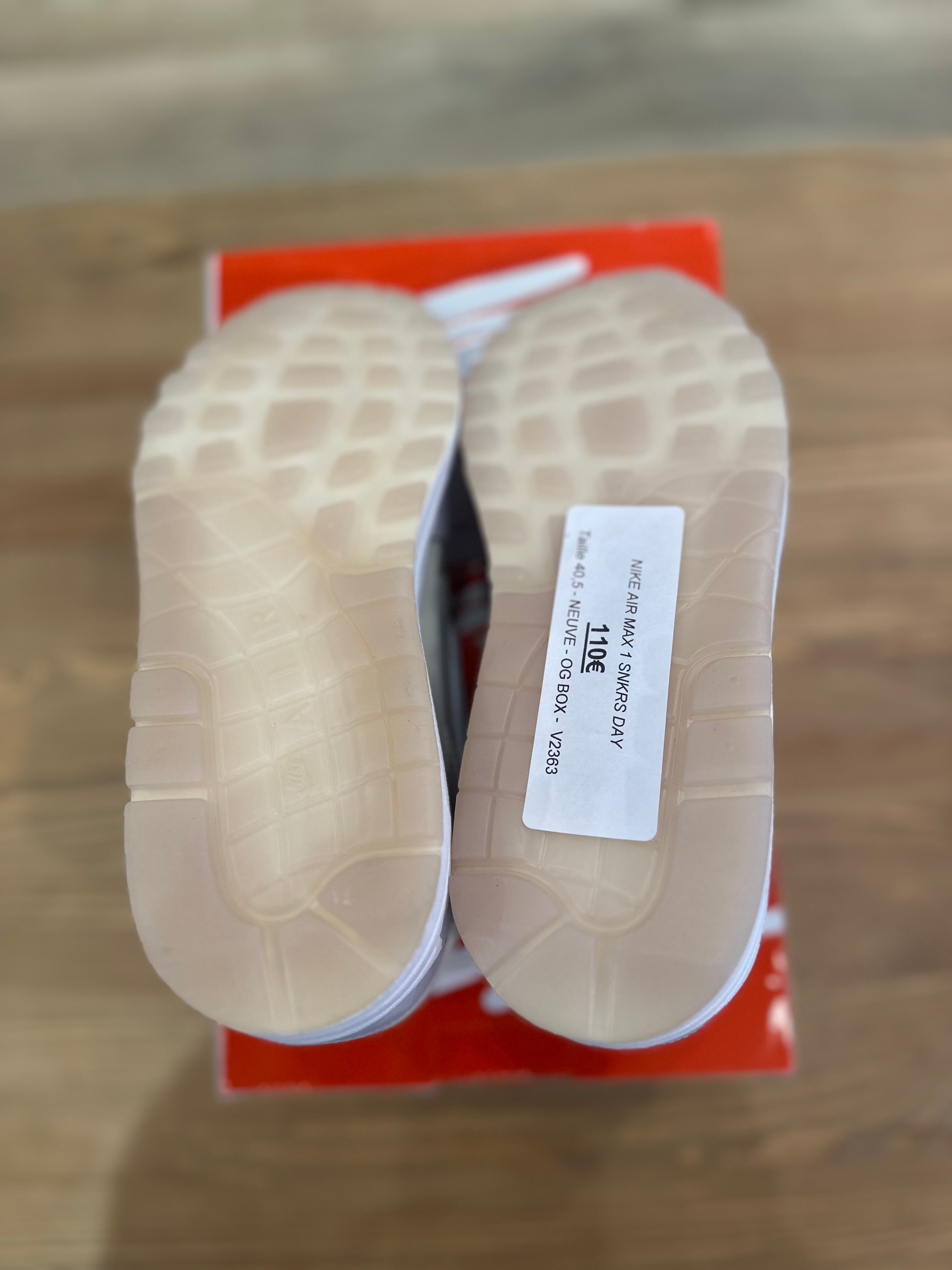 Nike air Max 1 SNKRS day ( taille 40,5 )