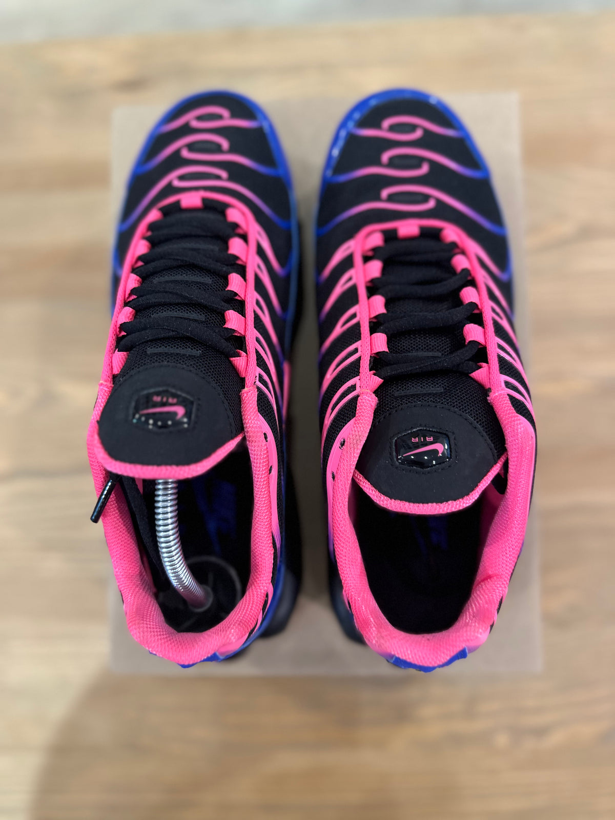 Nike air Max plus black racer blue hyper pink ( taille 40 )