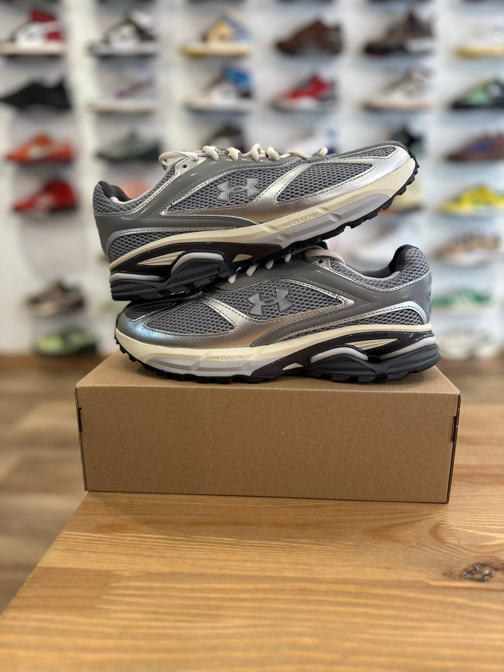 Under armor apparition Steel ( taille 42,5 )