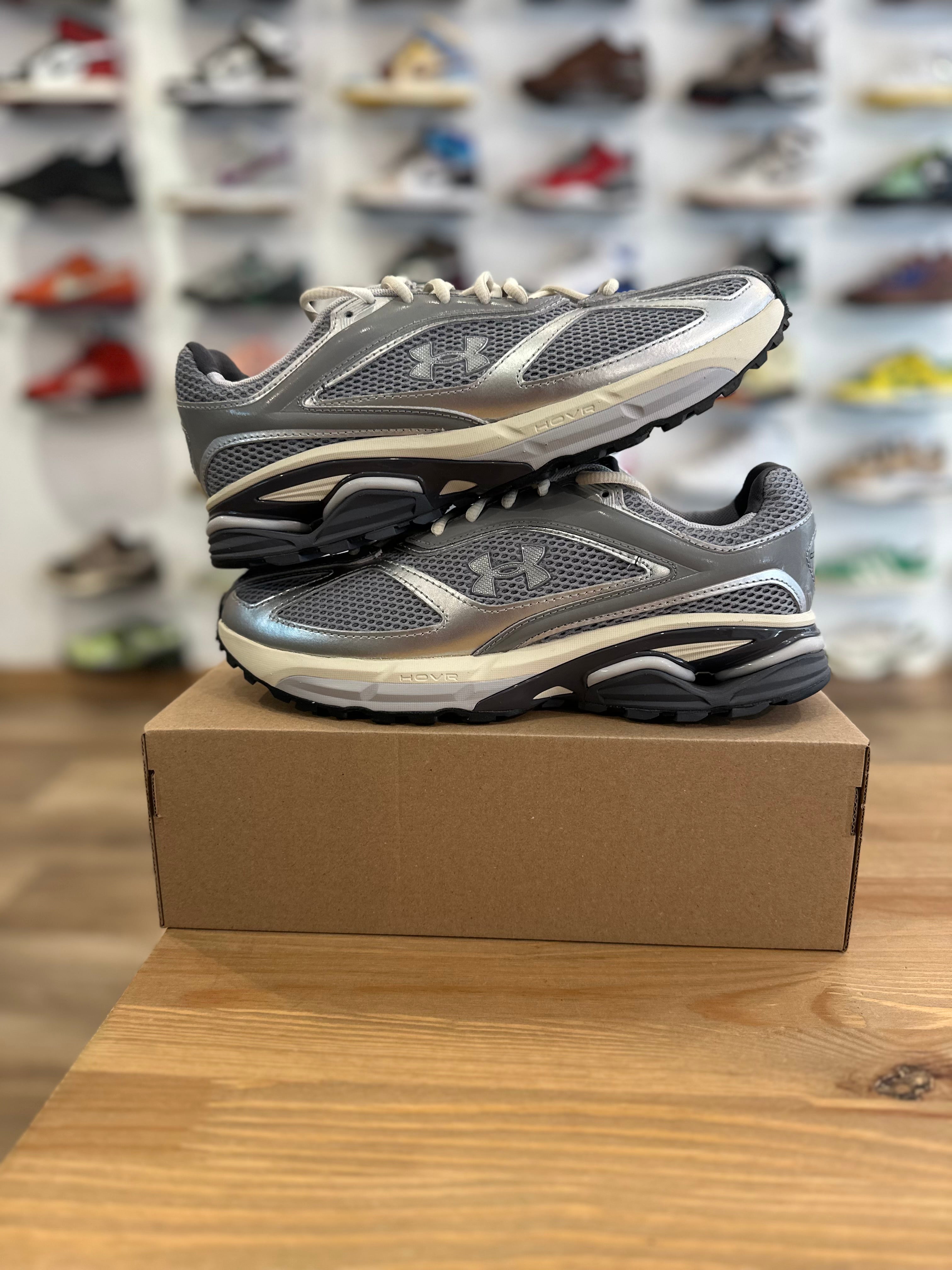 Under armor apparition Steel ( taille 42,5 )