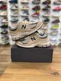 New balance 2002r sandstone ( taille 40,5 )