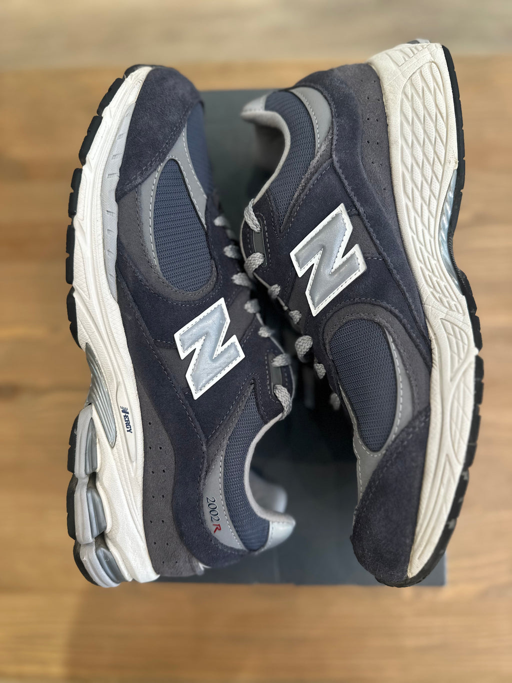 New balance 2002r eclipse ( taille 44,5 )