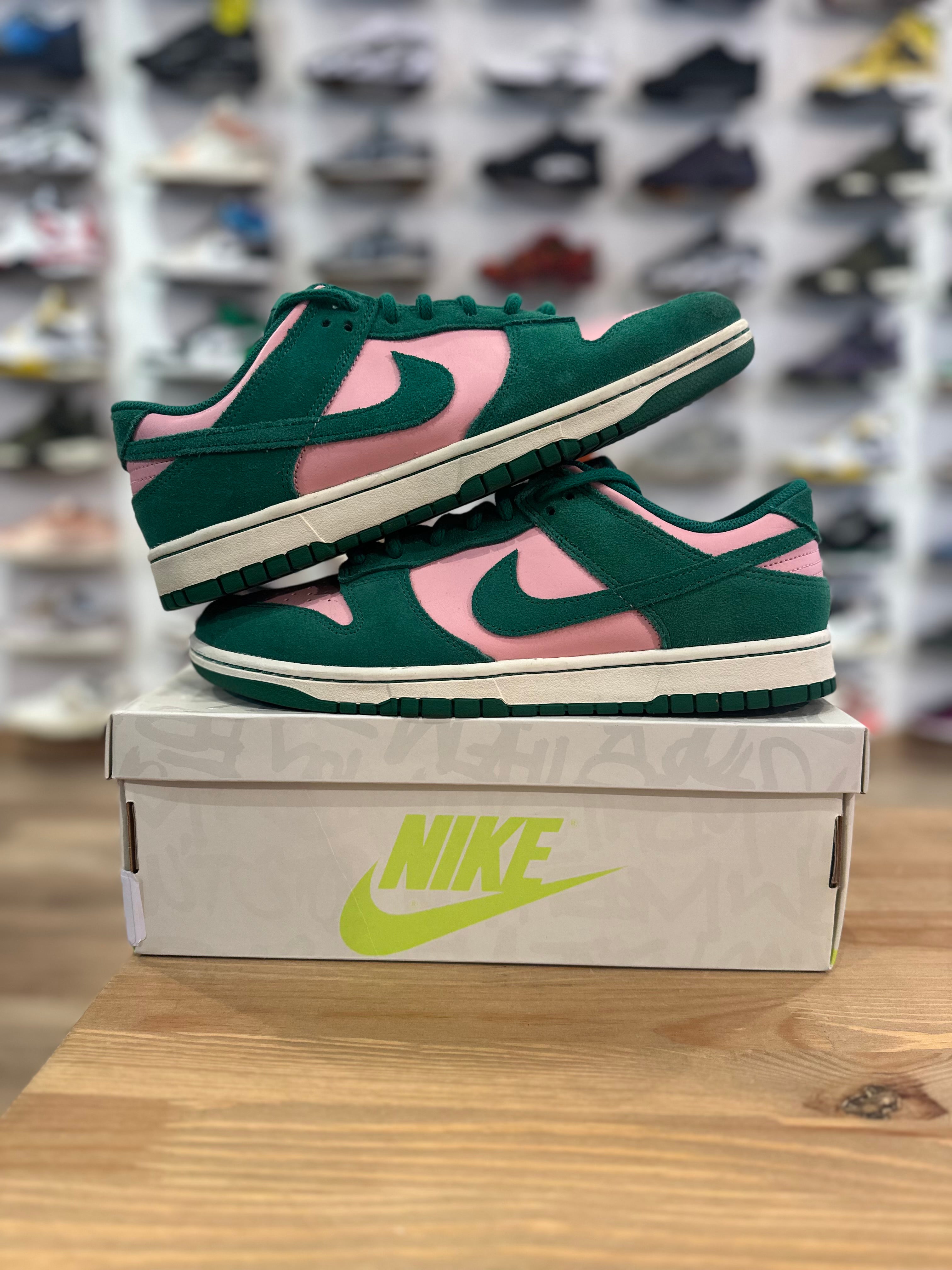 Nike dunk low pink malachite